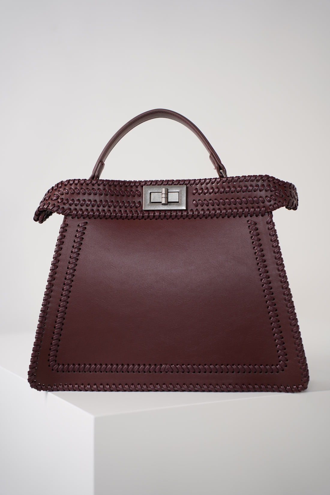 Solenne Leather Bag – Elegant Top-Handle Statement Purse