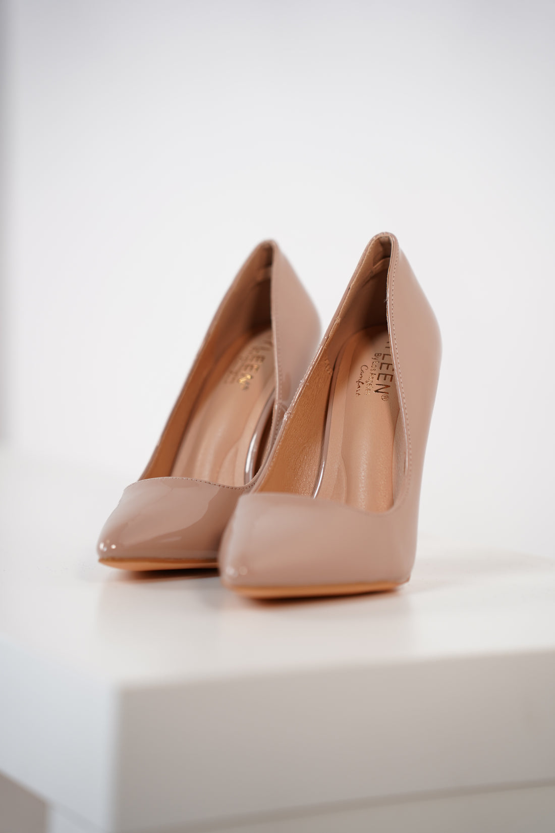 Nuvia Pumps – Sleek Classic Pointed-Toe Elegance