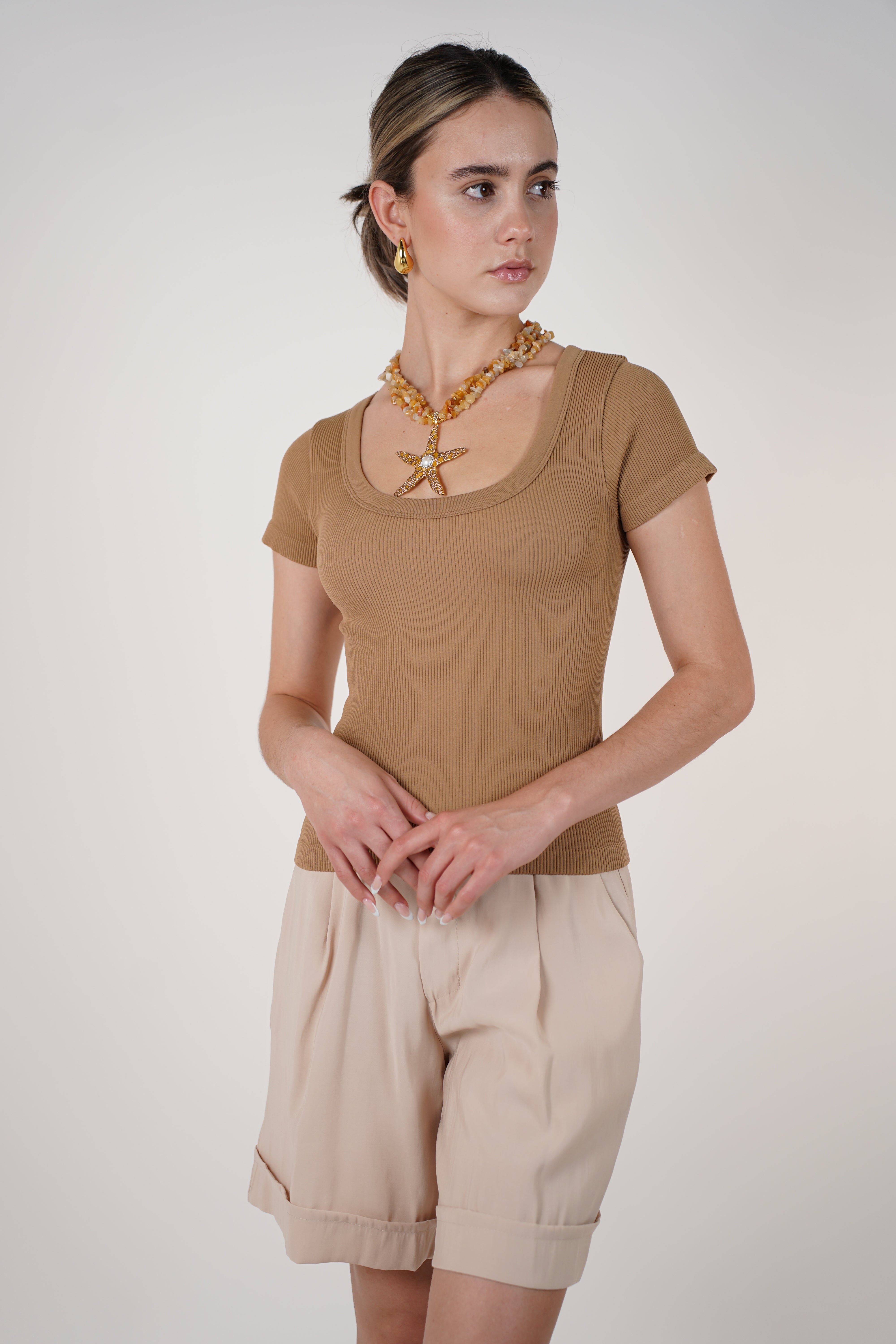 Viola Ribbed Basics – Short Sleeve Scoop Neck