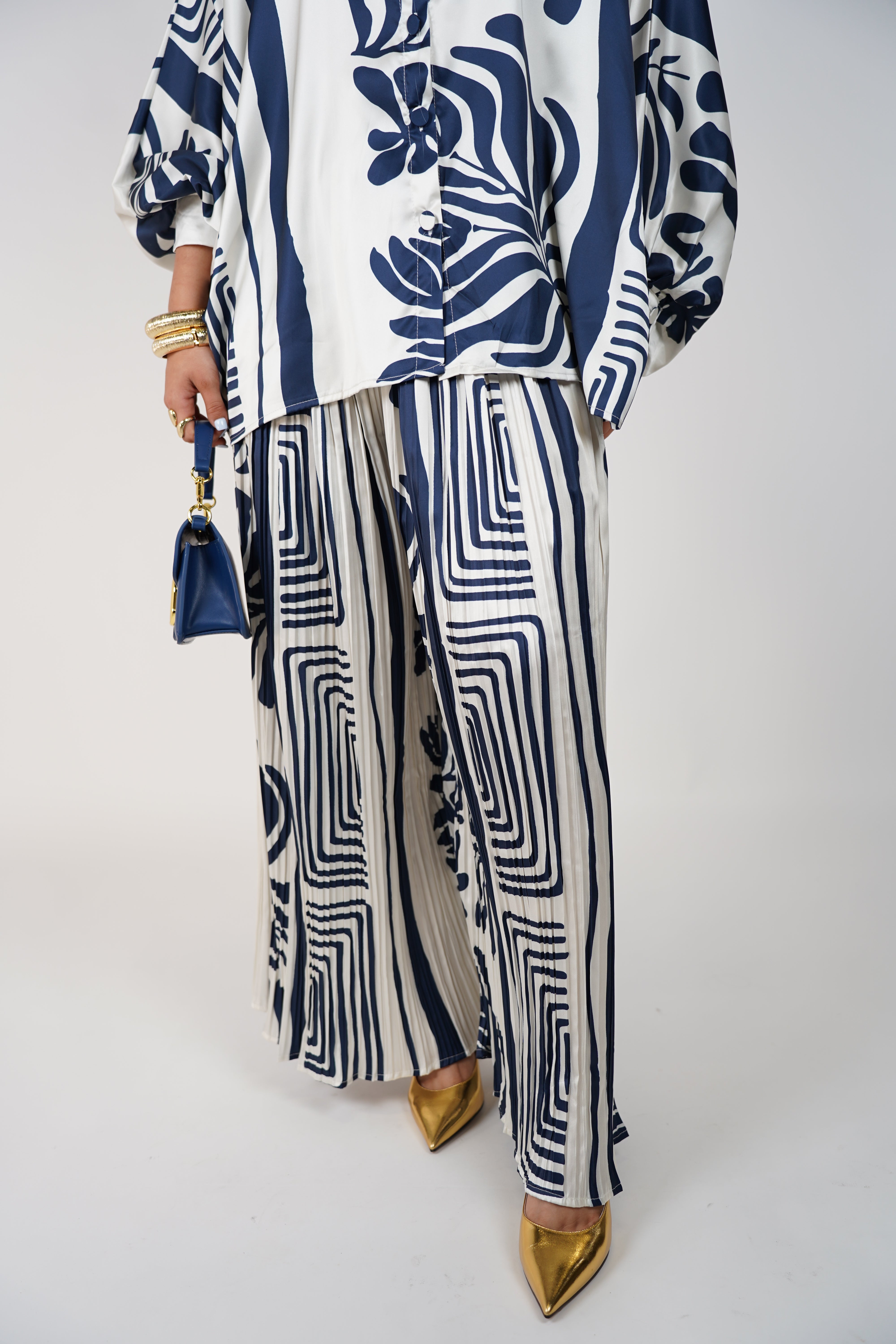 Rizia Pants Set – Artistic Print in Luxe Satin Flow