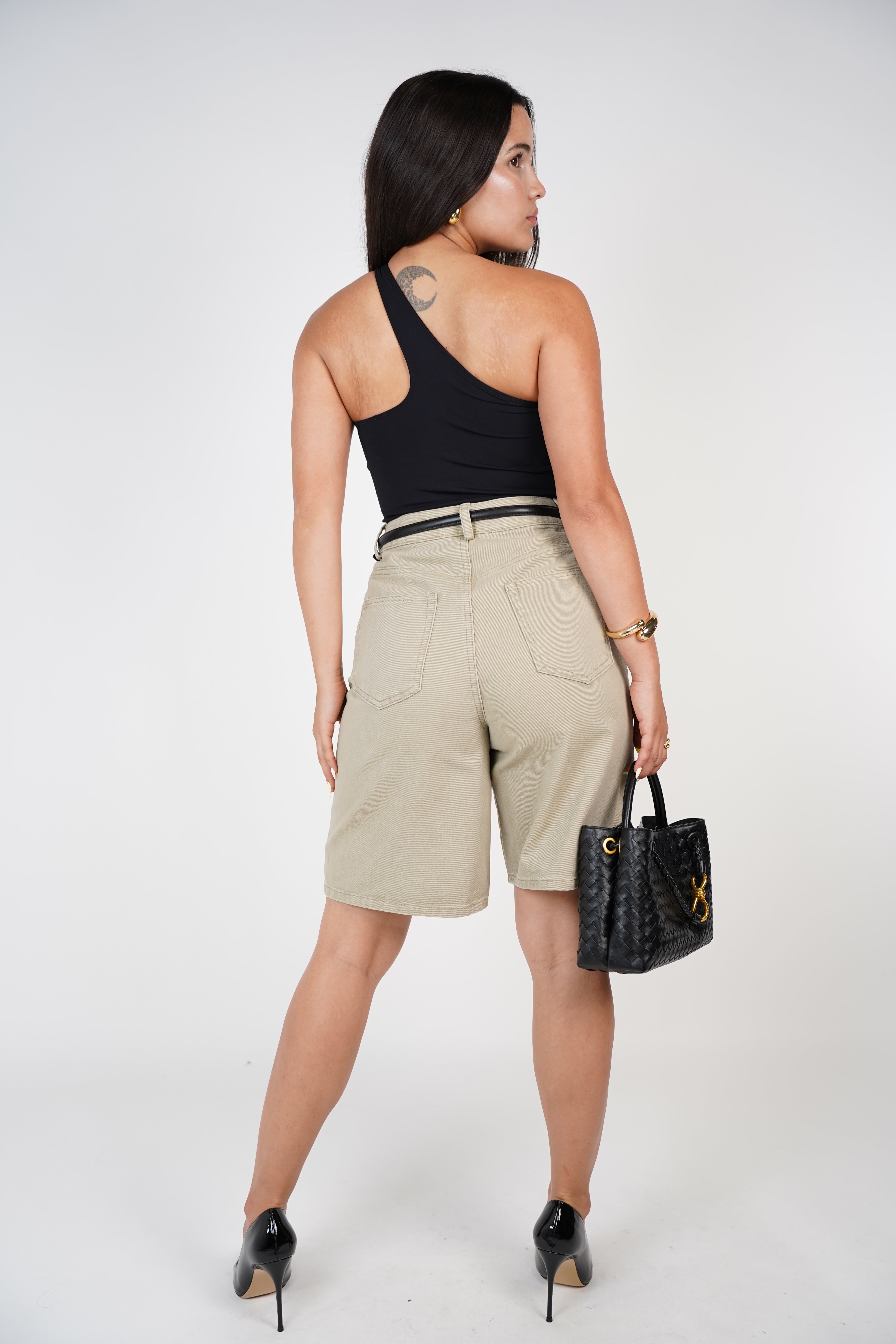 Kesa Bermuda – Effortlessly Structured & Everyday Cool