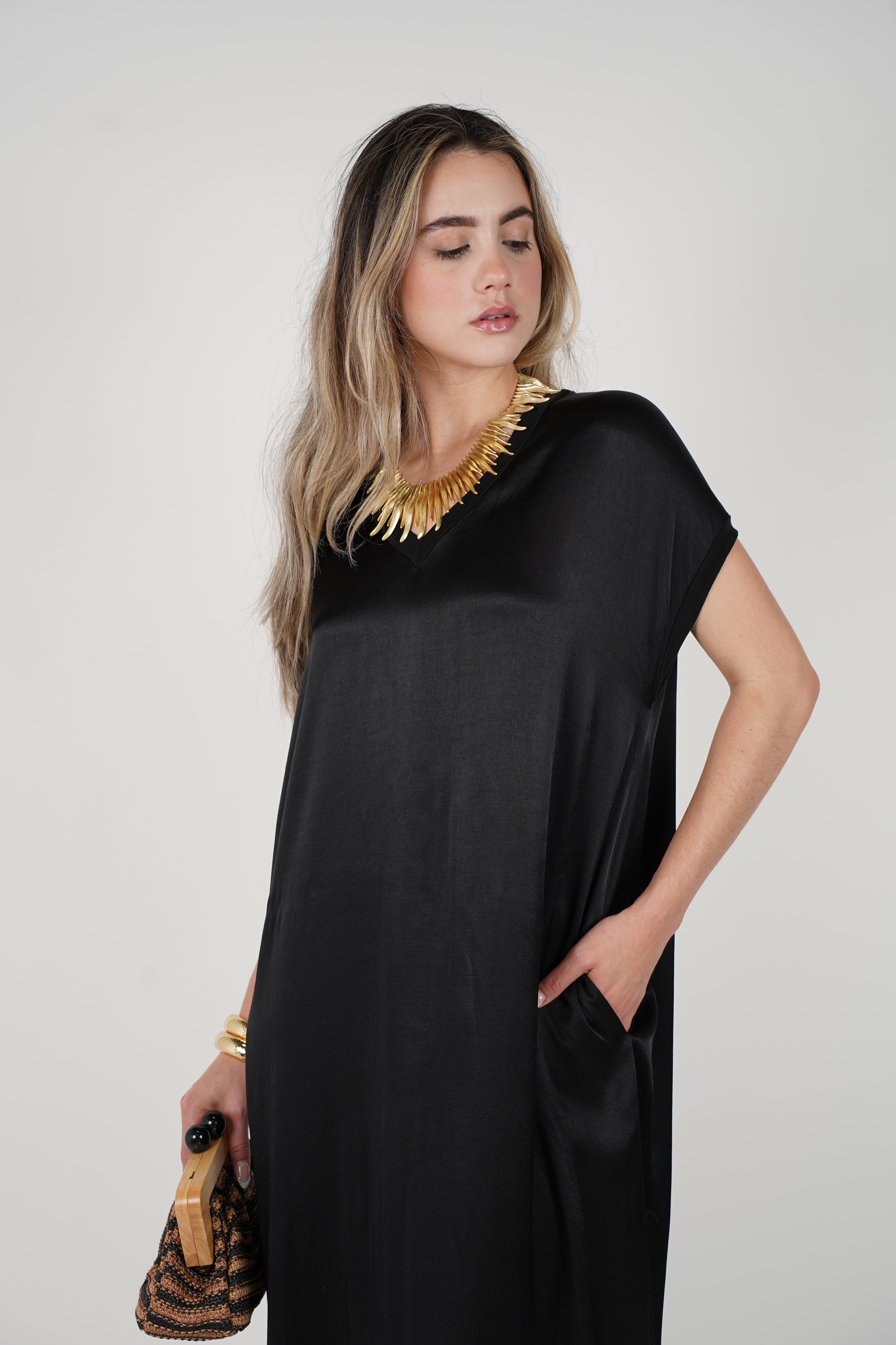 Narela Maxi Dress – Effortless Sophistication in Multiple Colors