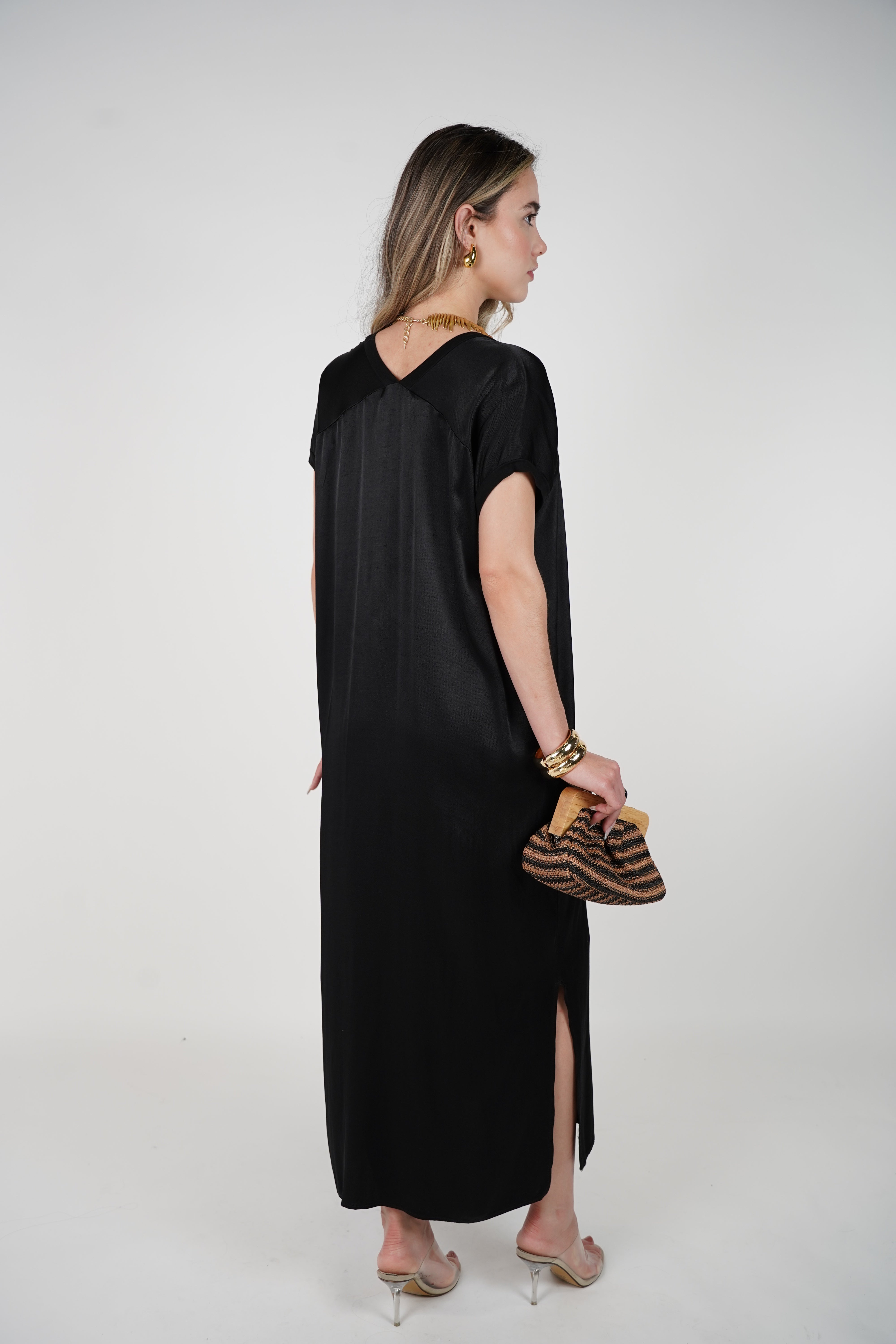 Narela Maxi Dress – Effortless Sophistication in Multiple Colors