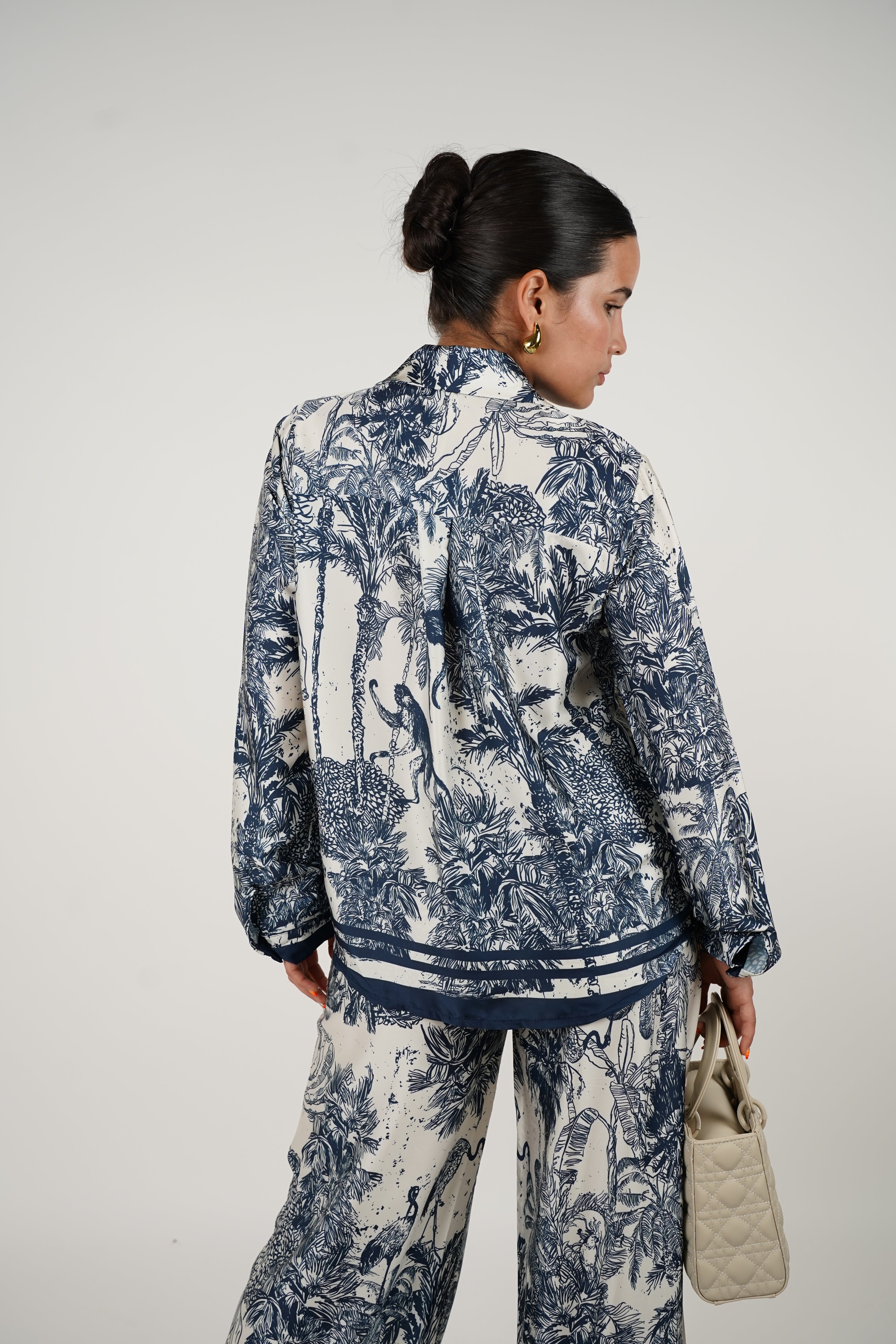 Zelyn Silk Pants Set – Luxe Printed Two-Piece for Effortless Elegance