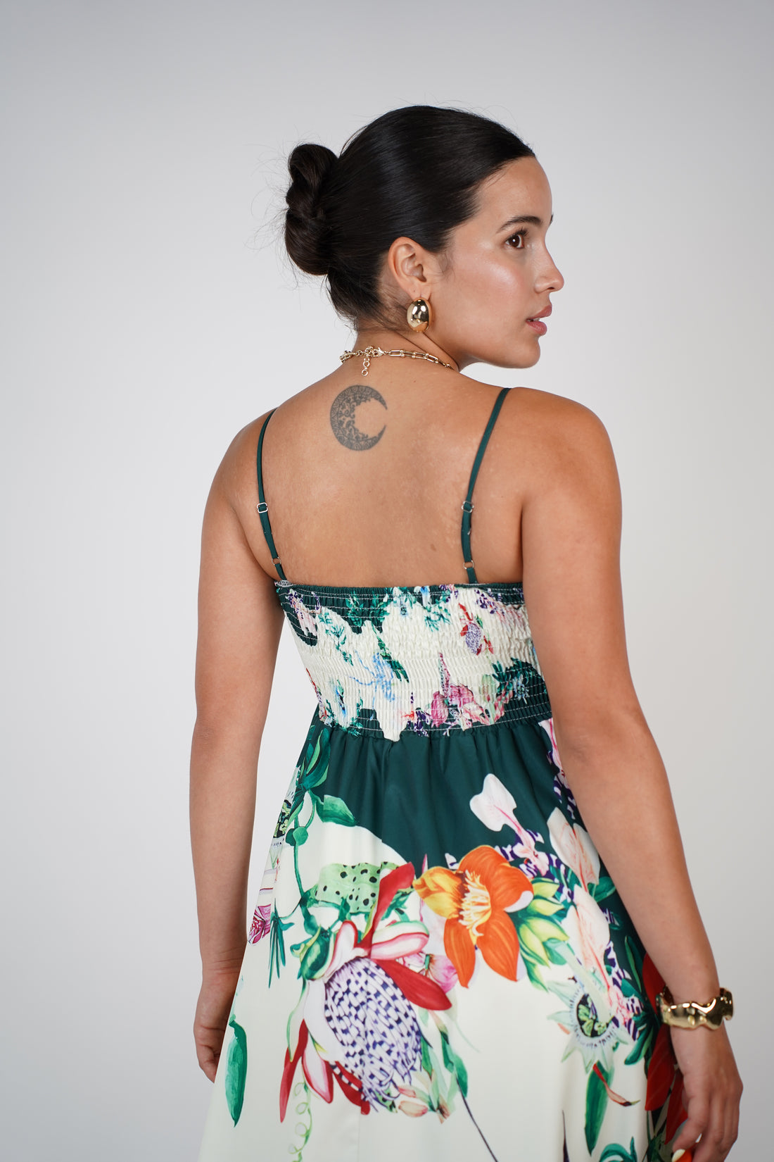 Yara Floral Stamped Maxi Dress – Tropical Beauty in Full Bloom