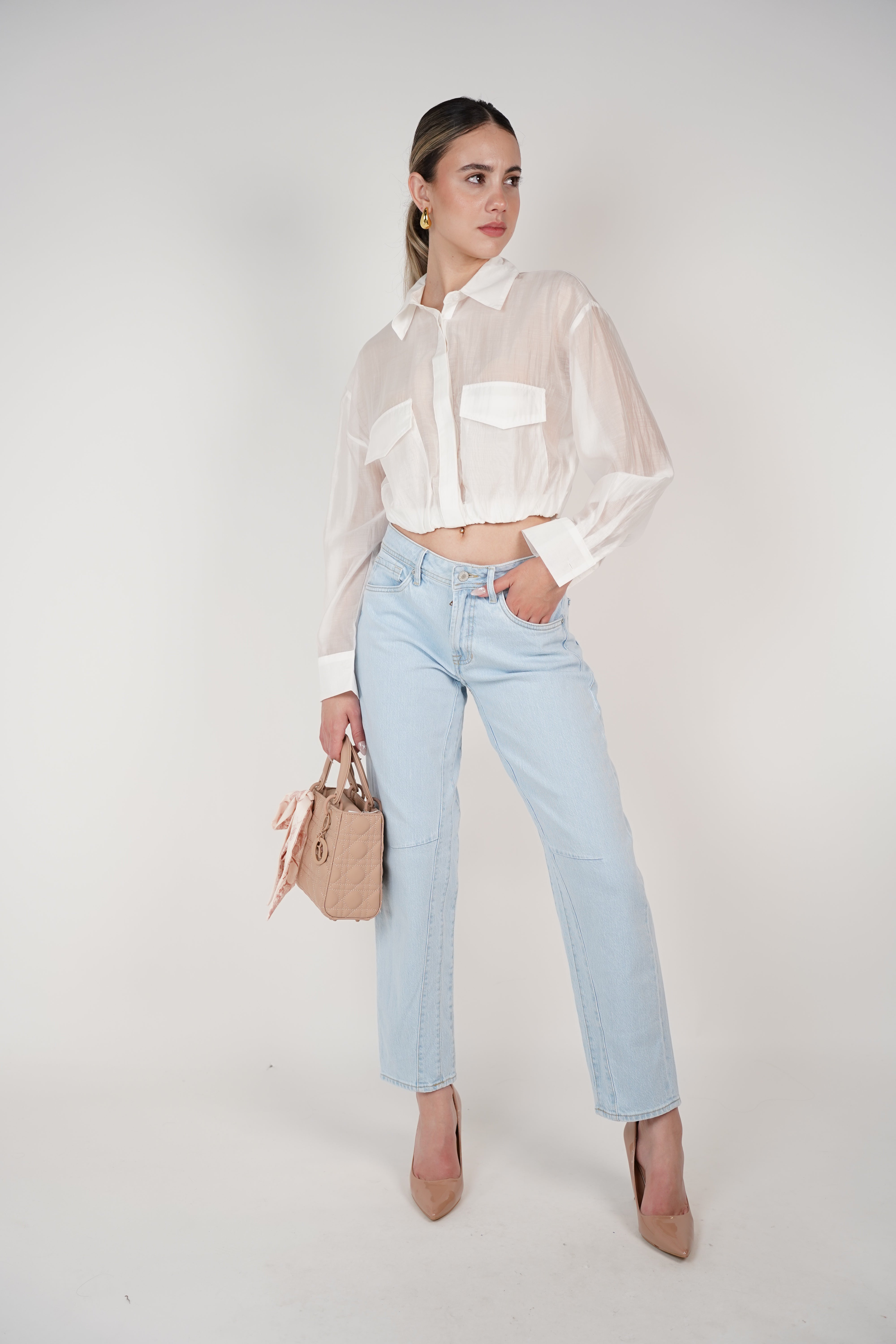 Kilo Barrel Jeans – Clean Shape, Light Wash Edge