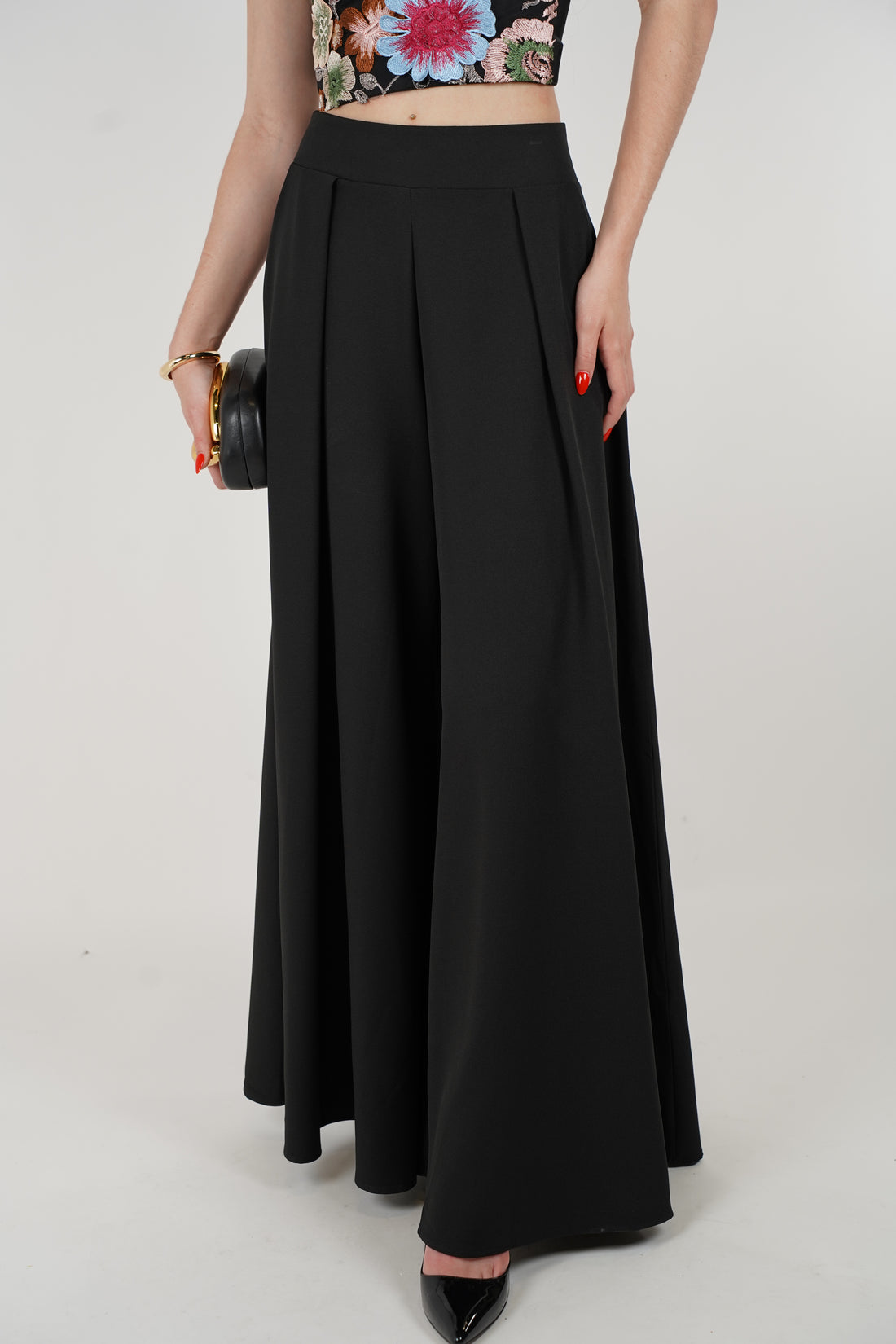 Norelia Palazzo Pants – Flowy High-Waist Silhouette for Effortless Chic