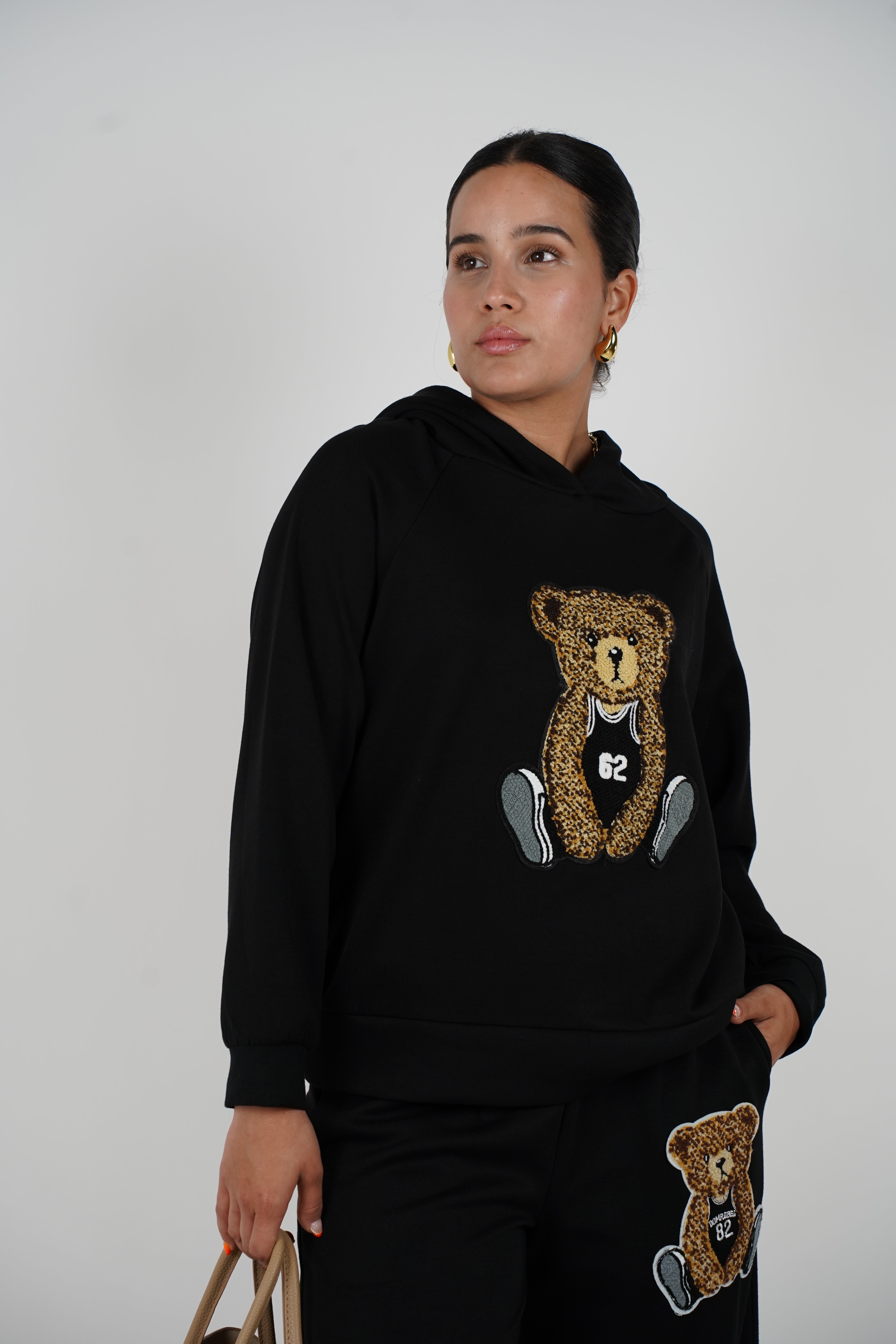 Osito Set – Cozy Black Hoodie & Pants with Sporty Bear Detail