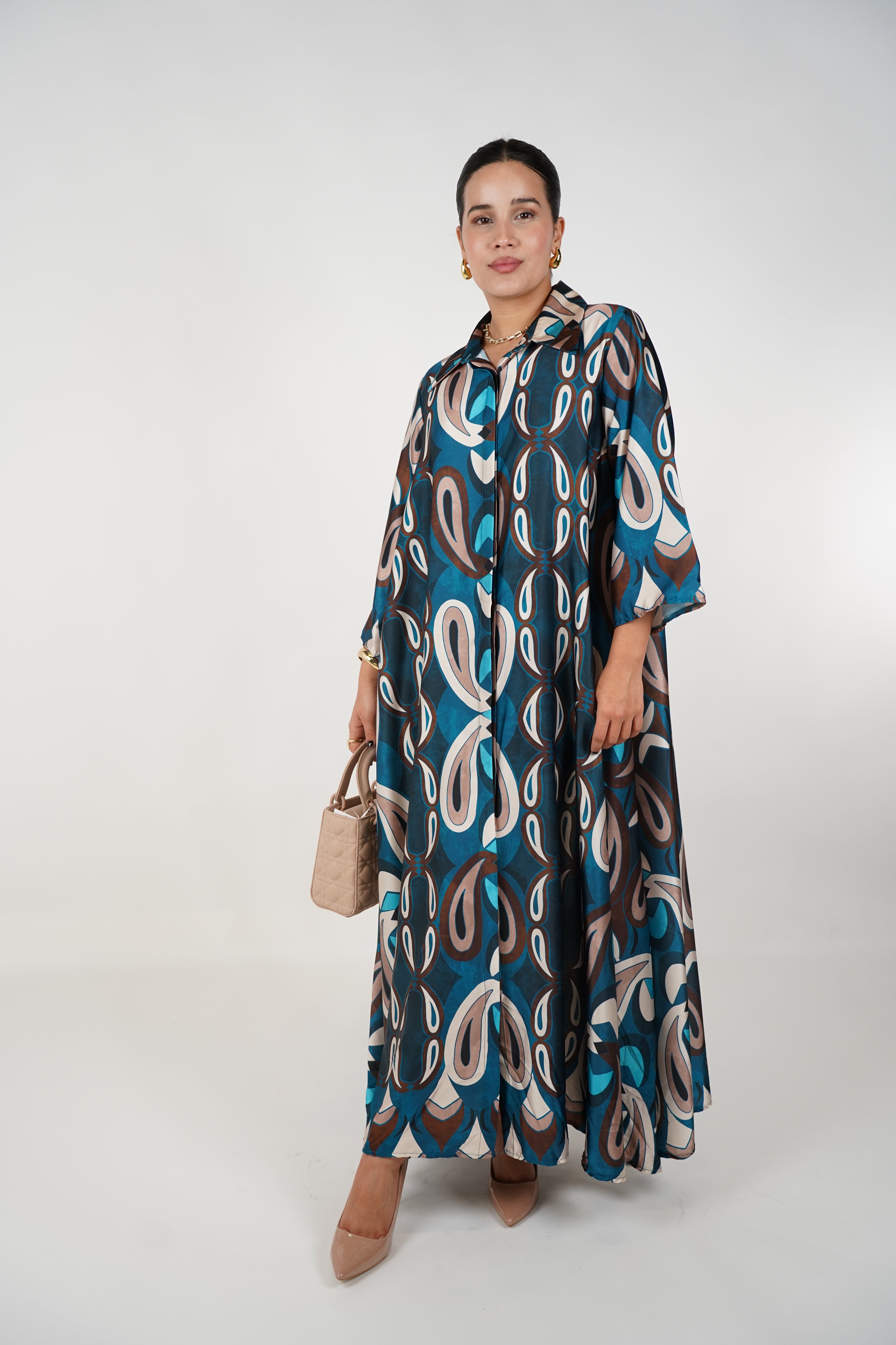 Ciela Maxi Dress – Flowing Elegance in Bold Prints