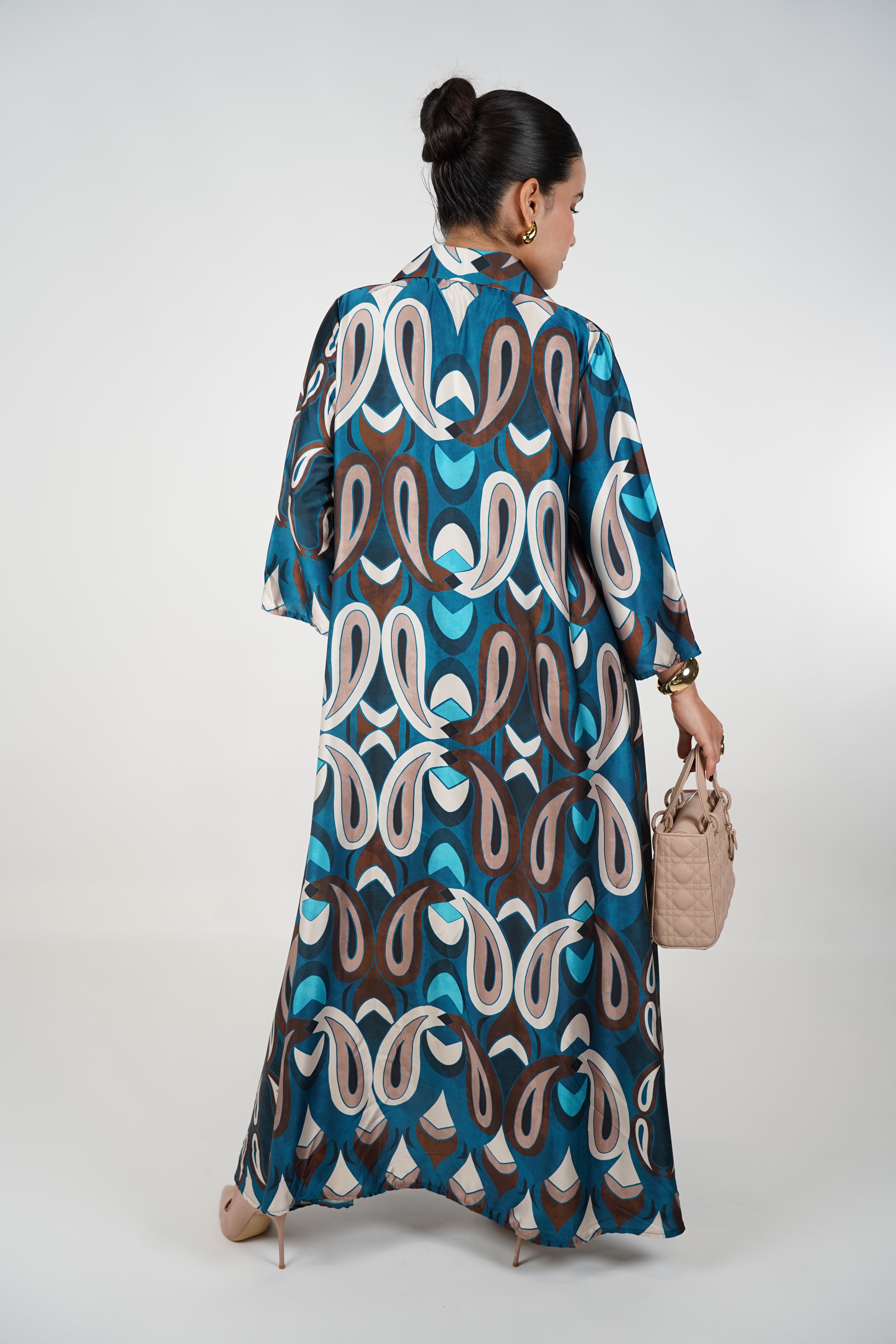 Ciela Maxi Dress – Flowing Elegance in Bold Prints