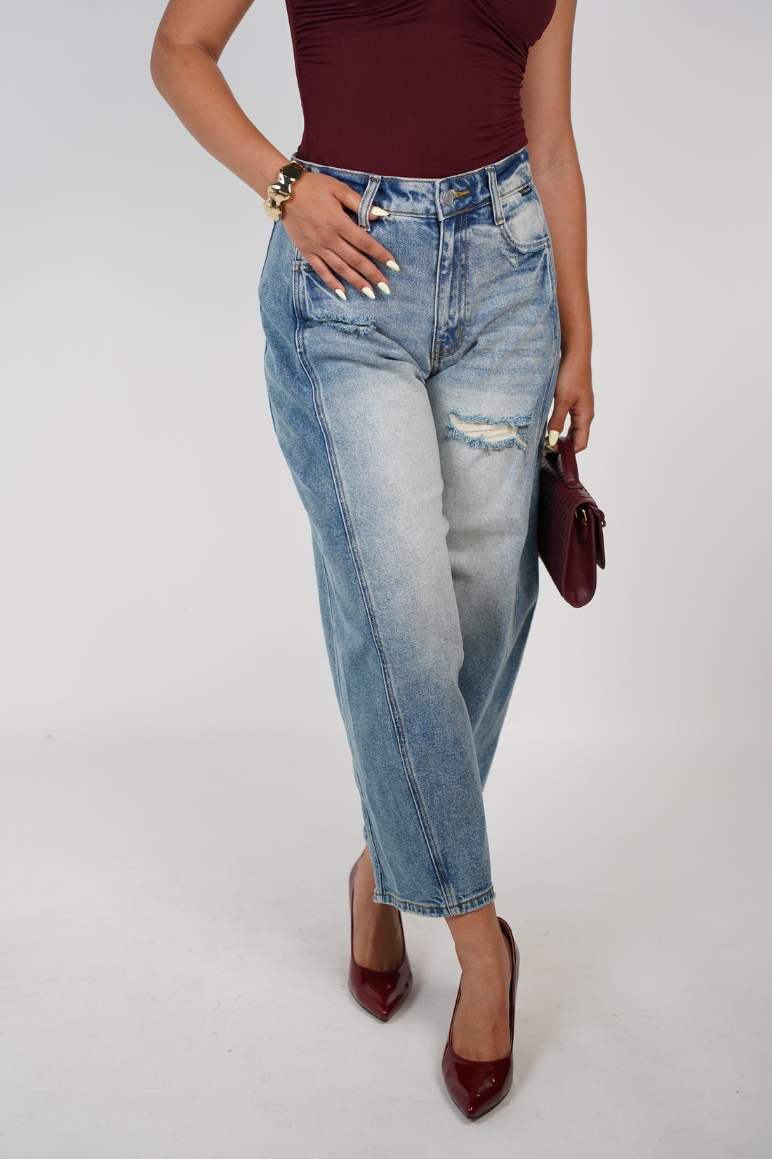 Zovi Barrel Jeans – Casual Structure, Effortless Style