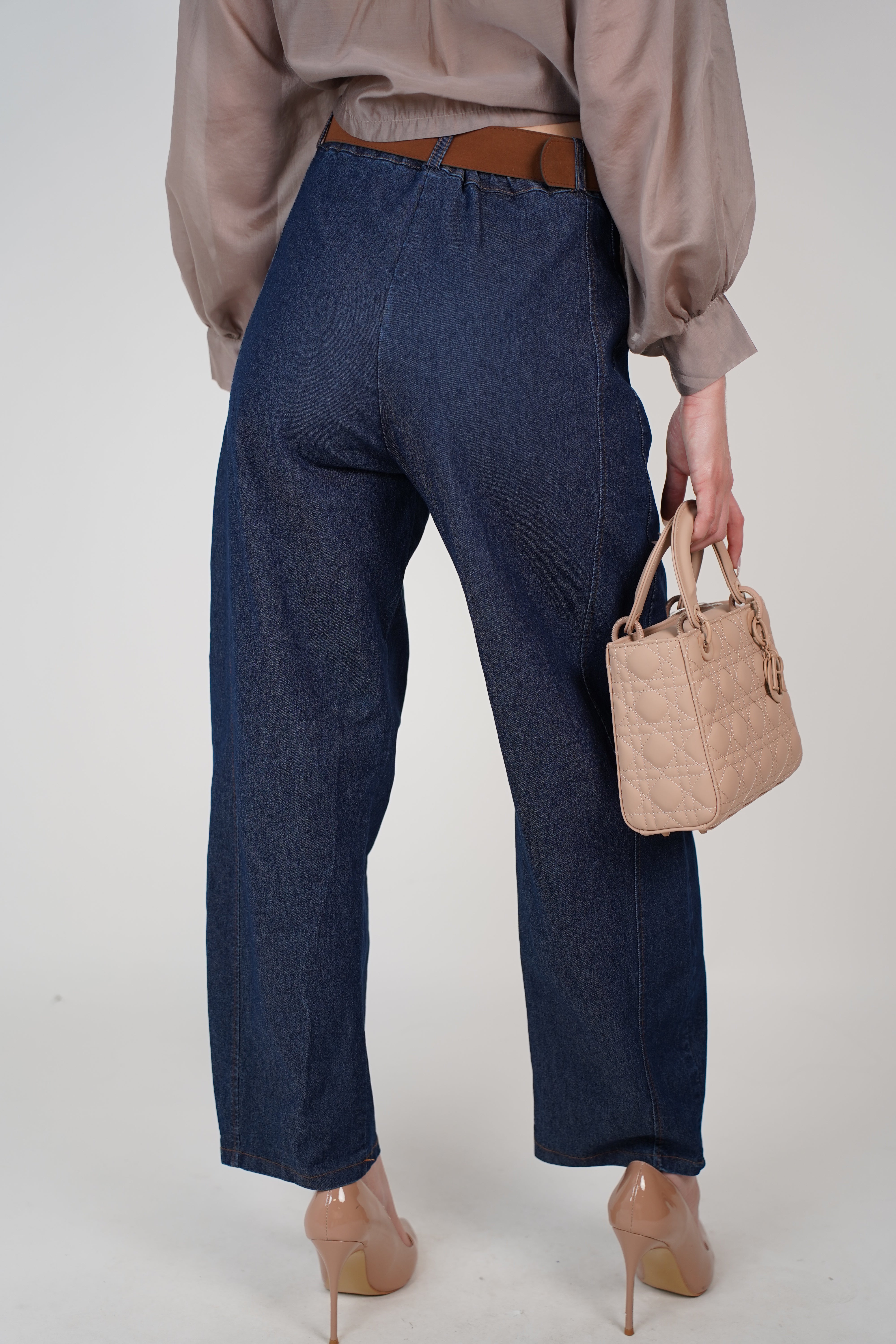 Tova Belted Jeans – Clean Lines, Polished Denim Look