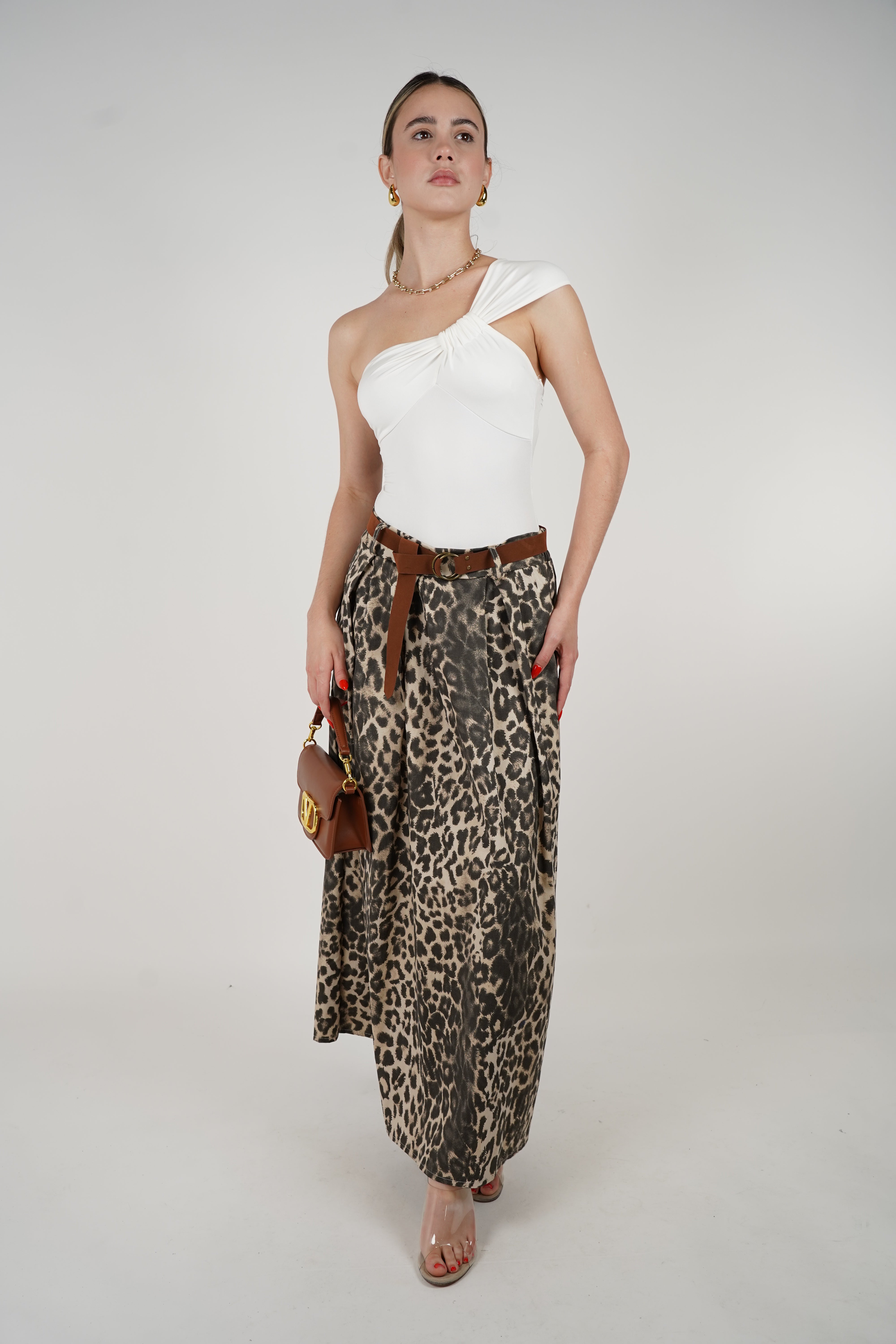 Yancy Leopard Skirt – Chic Safari-Inspired Midi