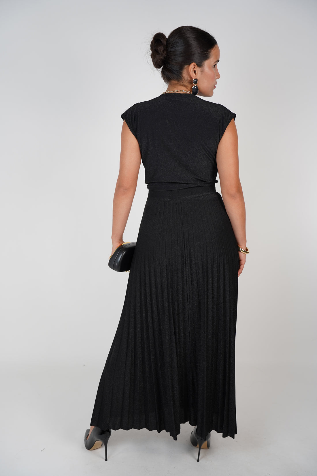 Glitter Pleated Skirt – Golden Shine, Flowing Elegance