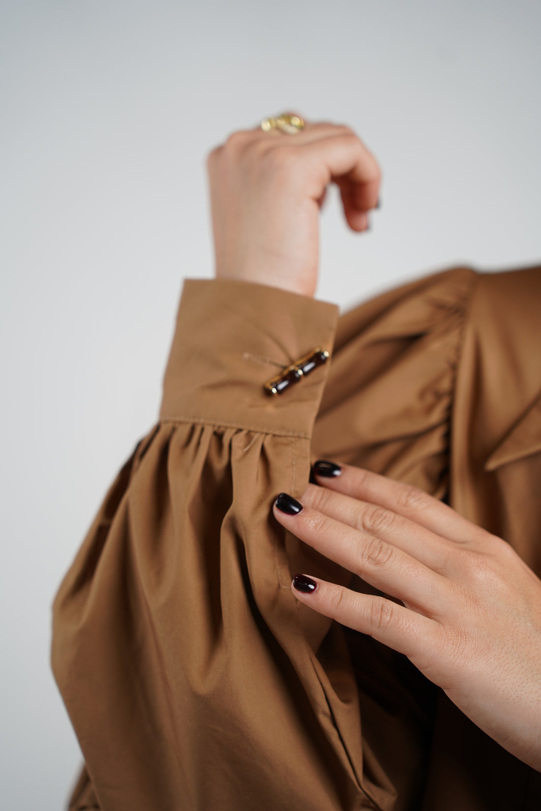 Viole Button Down – Statement Puff Sleeves with Artistic Buttons