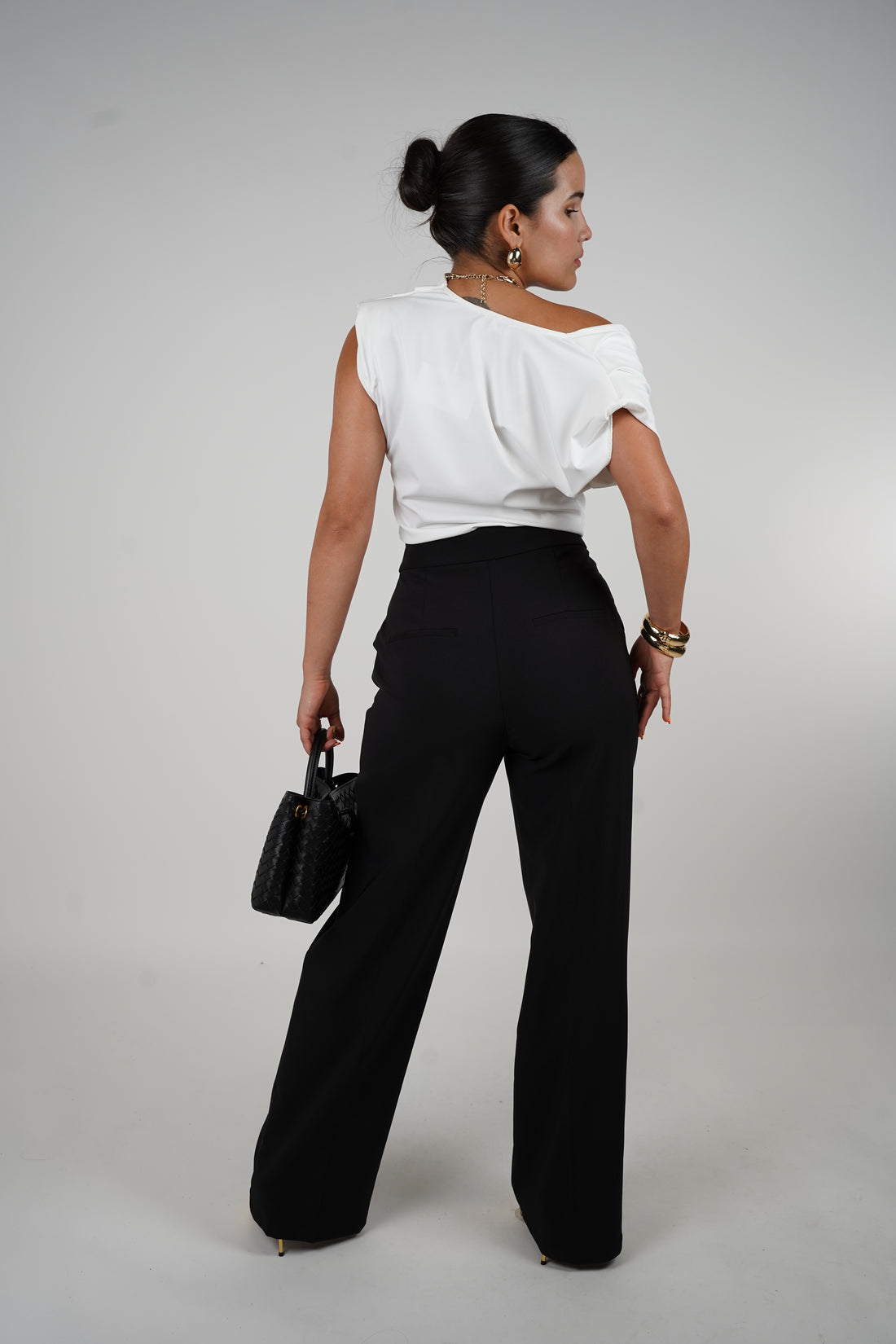 Caroline Pants – Classic Wide-Leg Tailoring