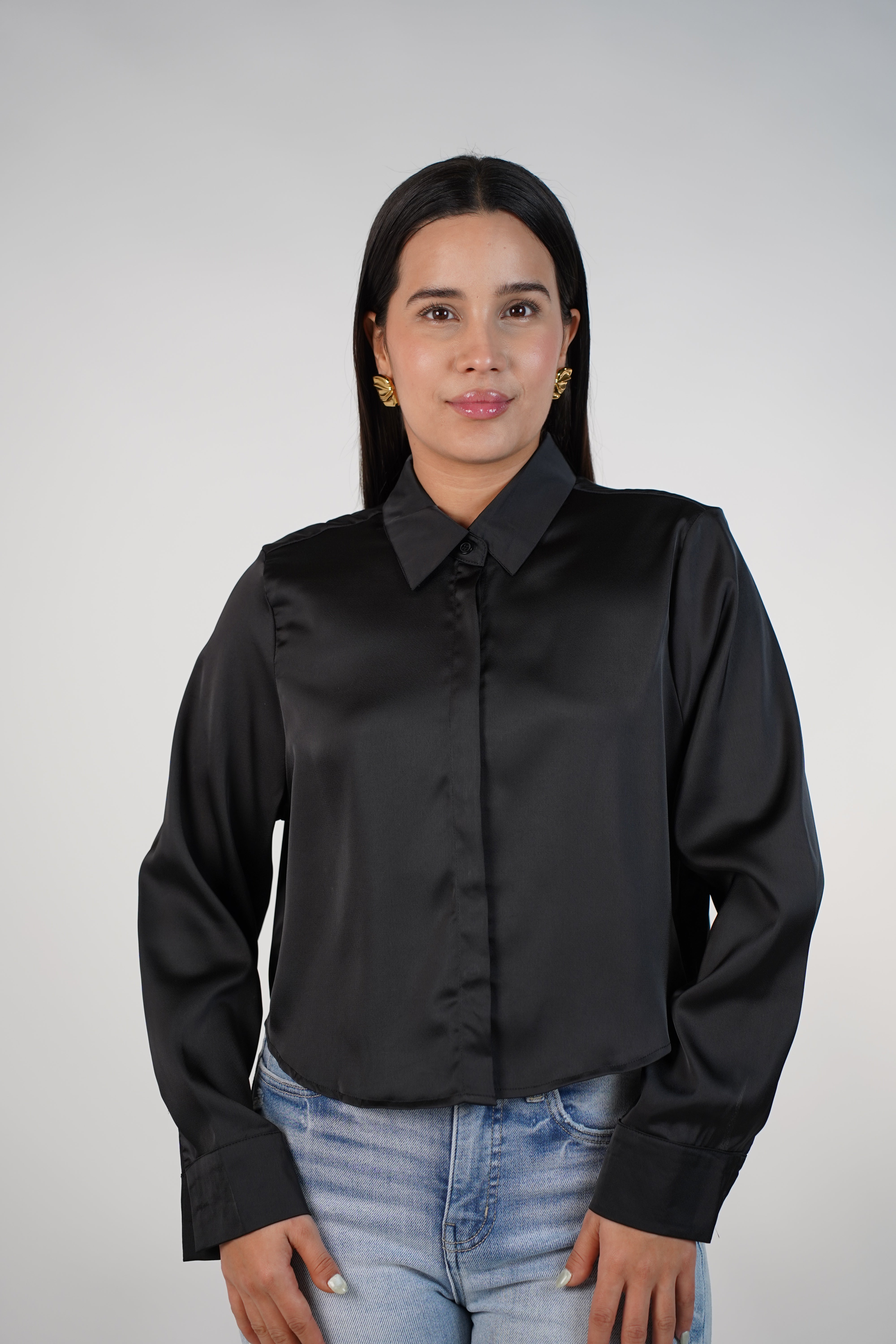 Lissey Silk Cropped Blouse – Luxe, Soft & Effortlessly Elevated