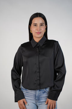 Blusa Corta de Seda Lissey – Lujosa, Suave y Sutilmente Elegante
