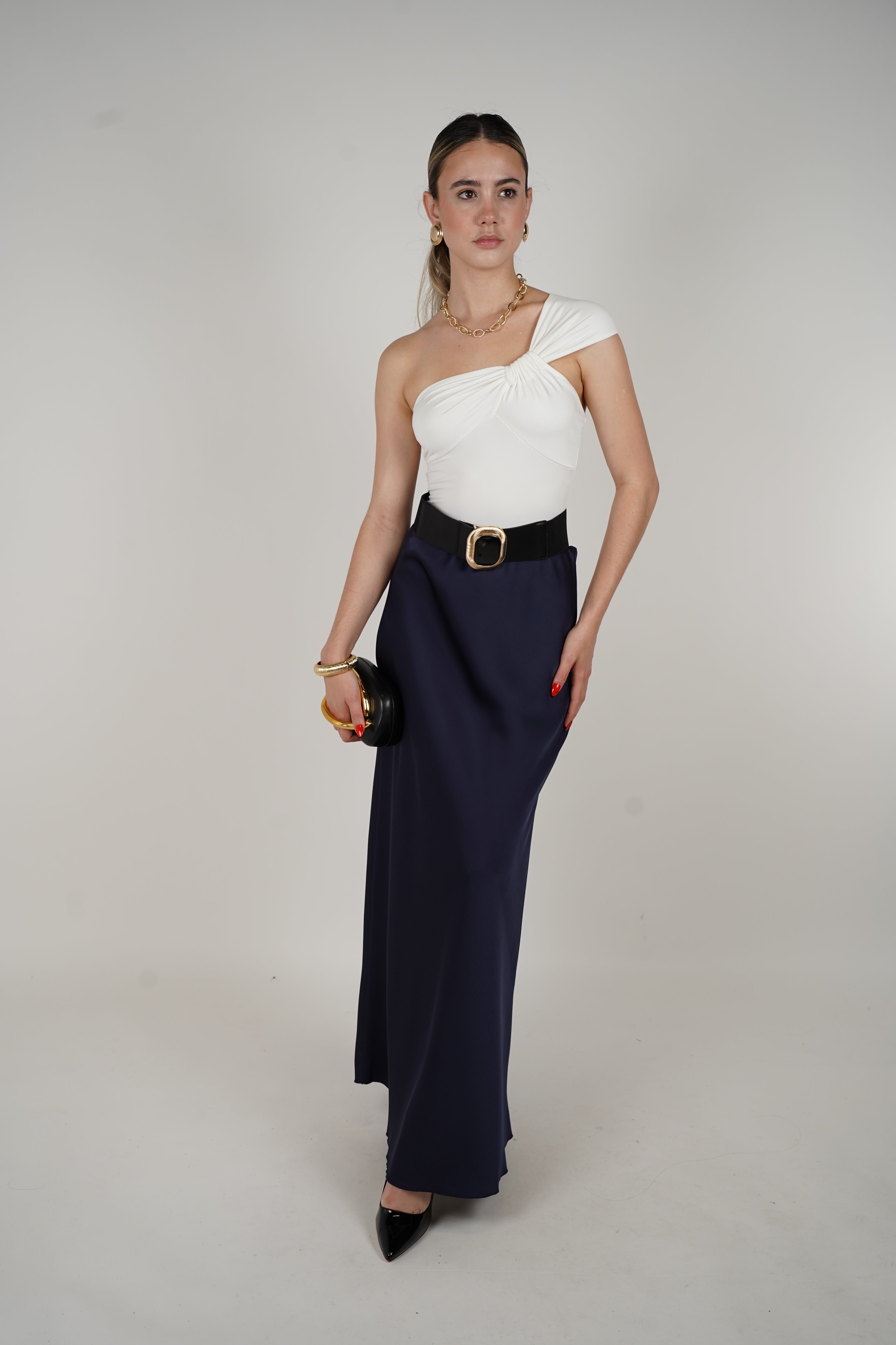 Alicia Skirt – Sleek Maxi Elegance