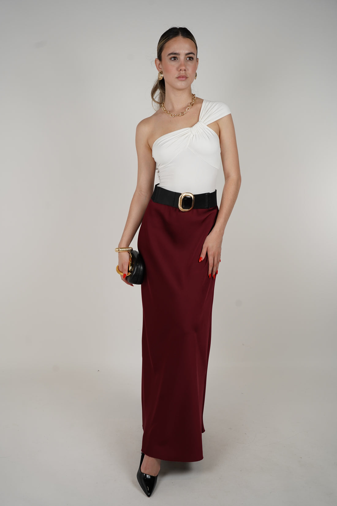 Alicia Skirt – Sleek Maxi Elegance