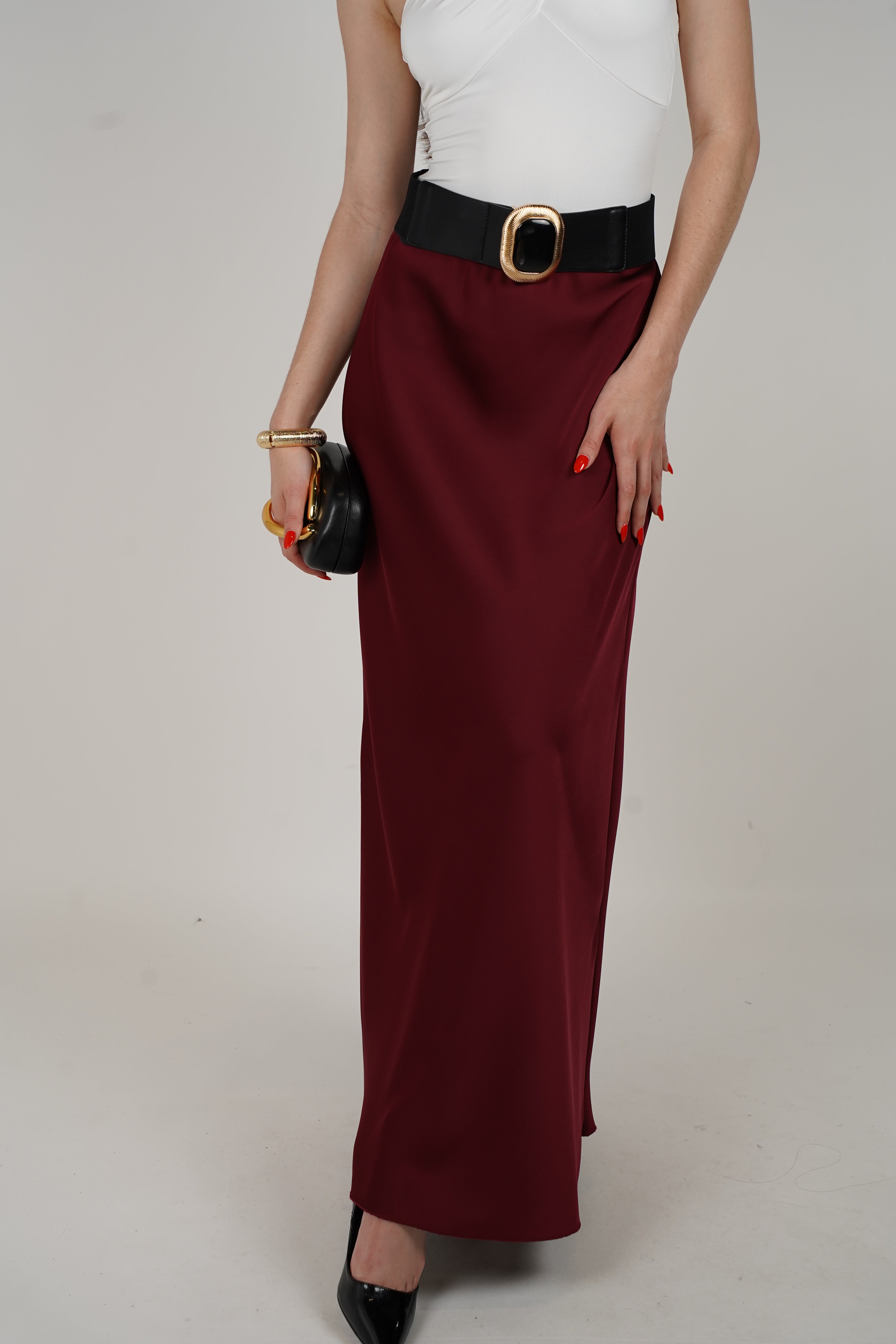 Alicia Skirt – Sleek Maxi Elegance