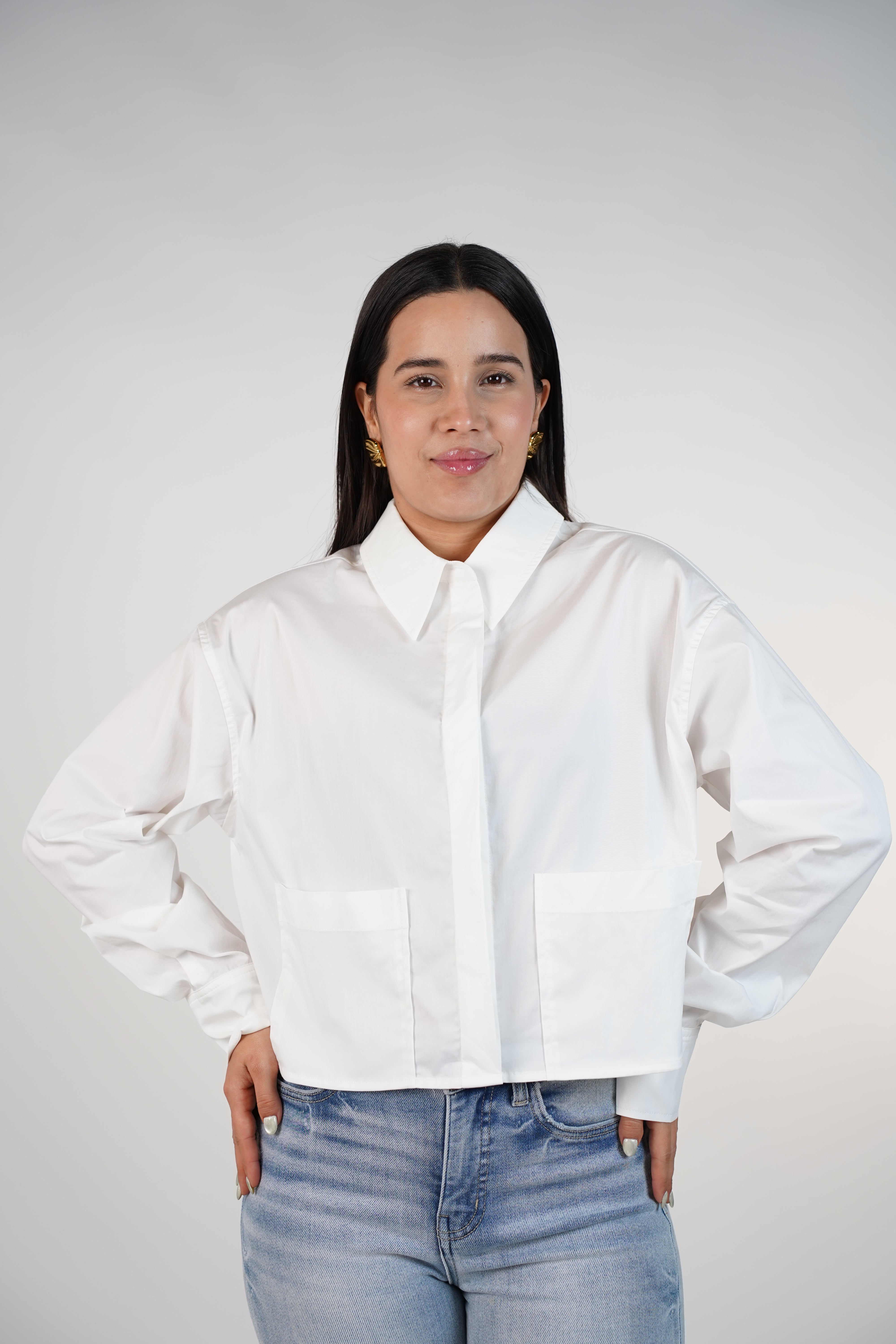 Elvoria Front Pockets Button Down – Modern Cropped Poplin Shirt