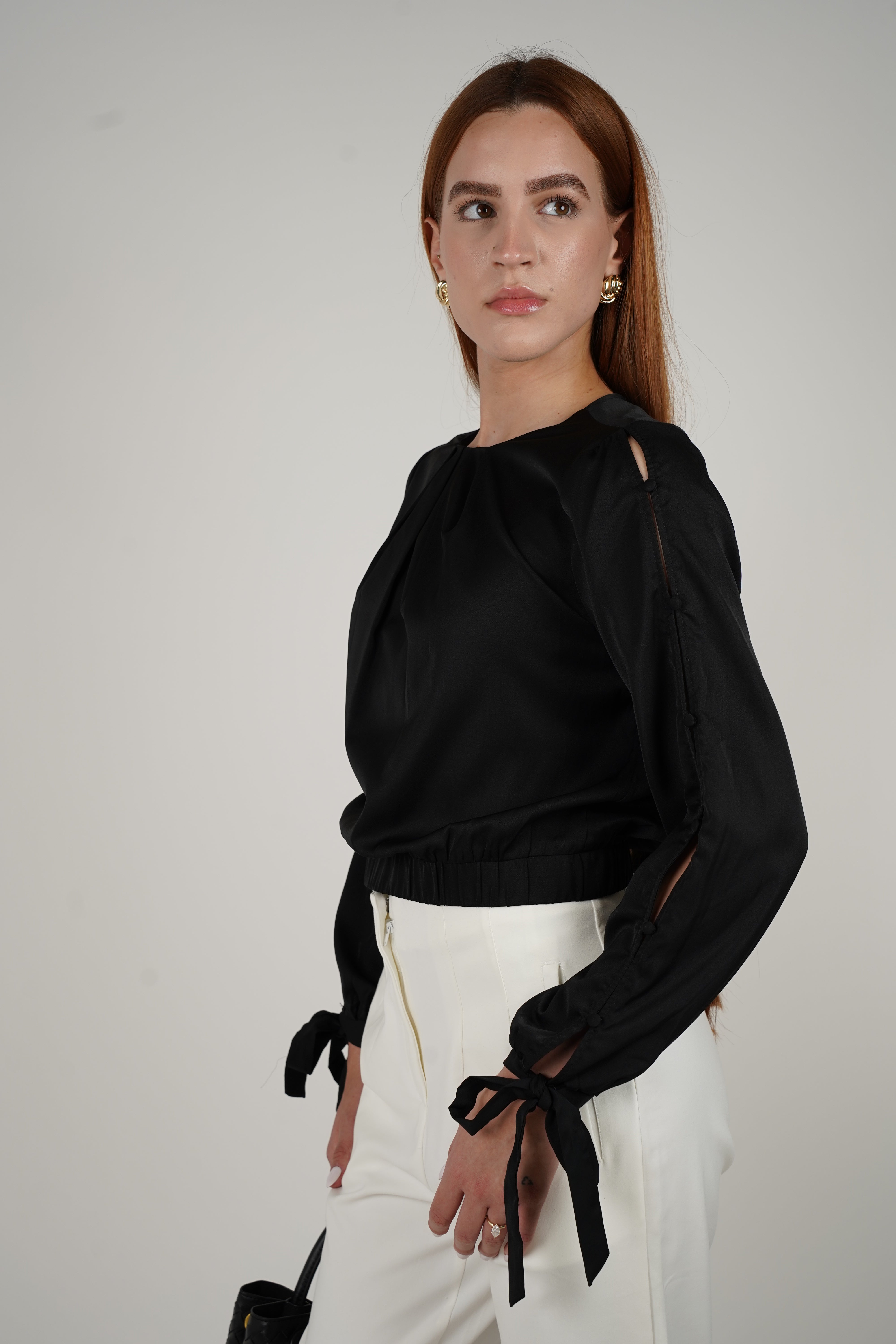 Maria Black Blouse – Subtle Details, Effortless Chic