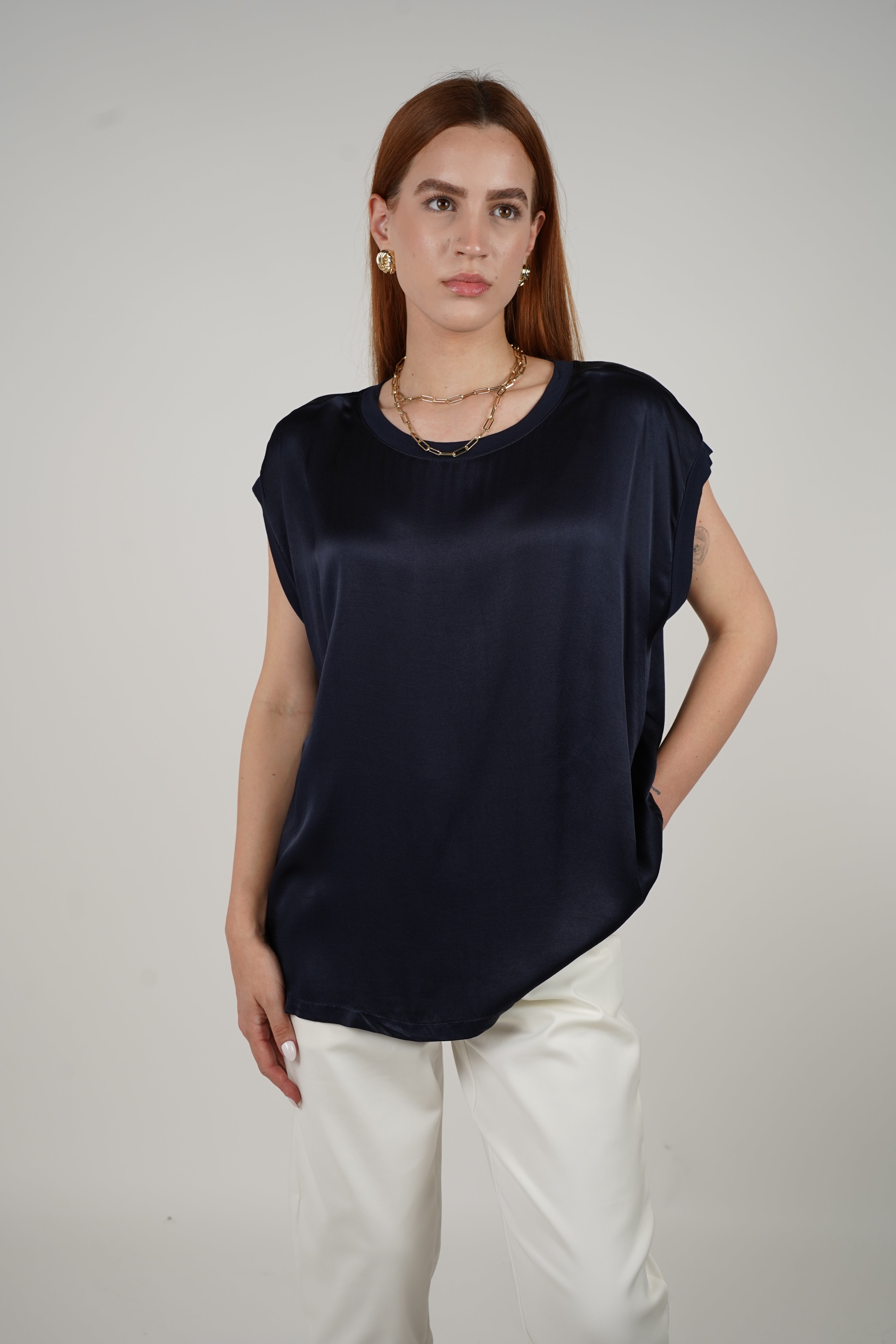 Daniela Top – Effortless Elegance in a Flowy Fit