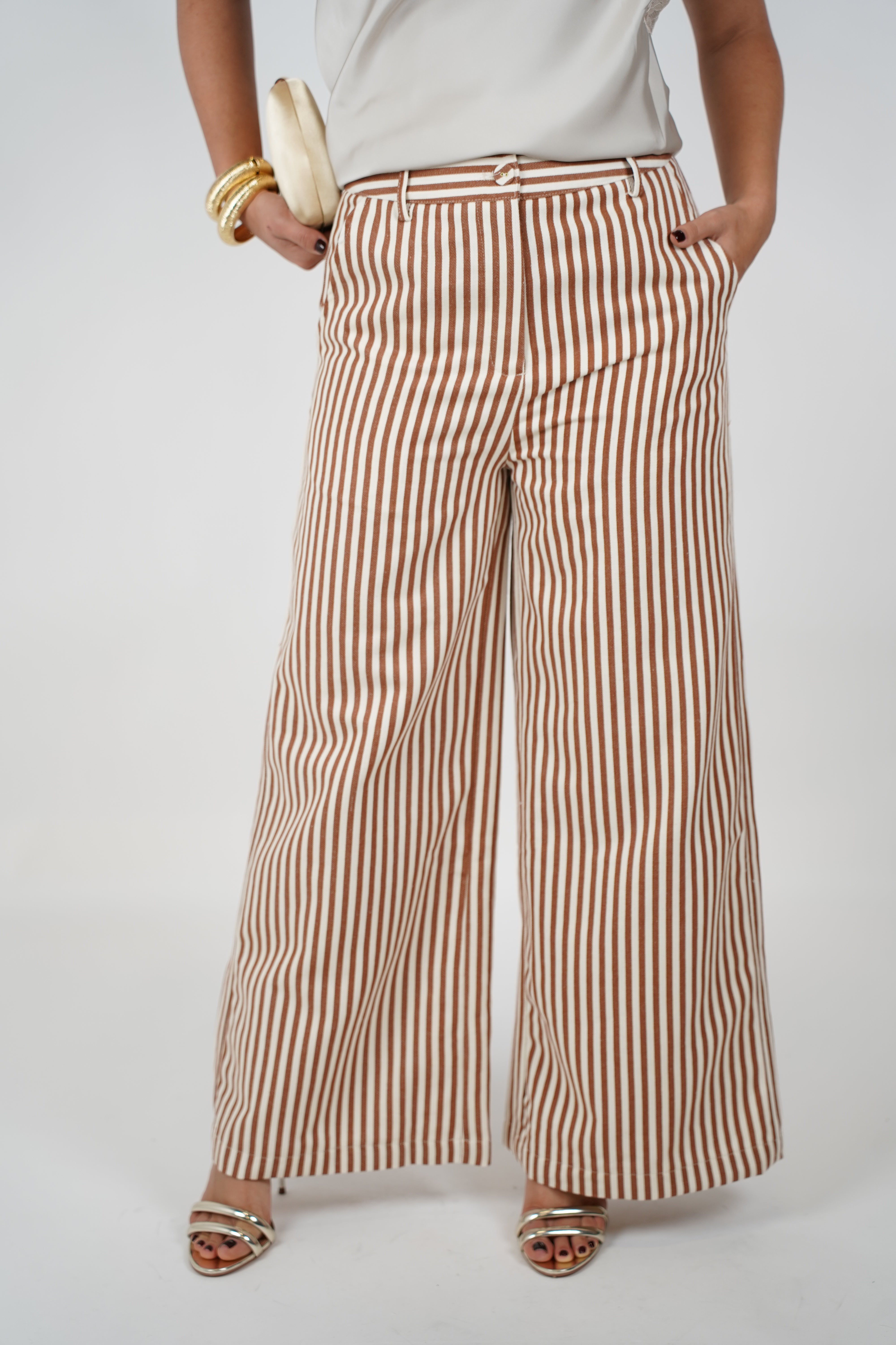 Irinia Striped Wideleg Pants – Effortless Chic in Neutral Tones