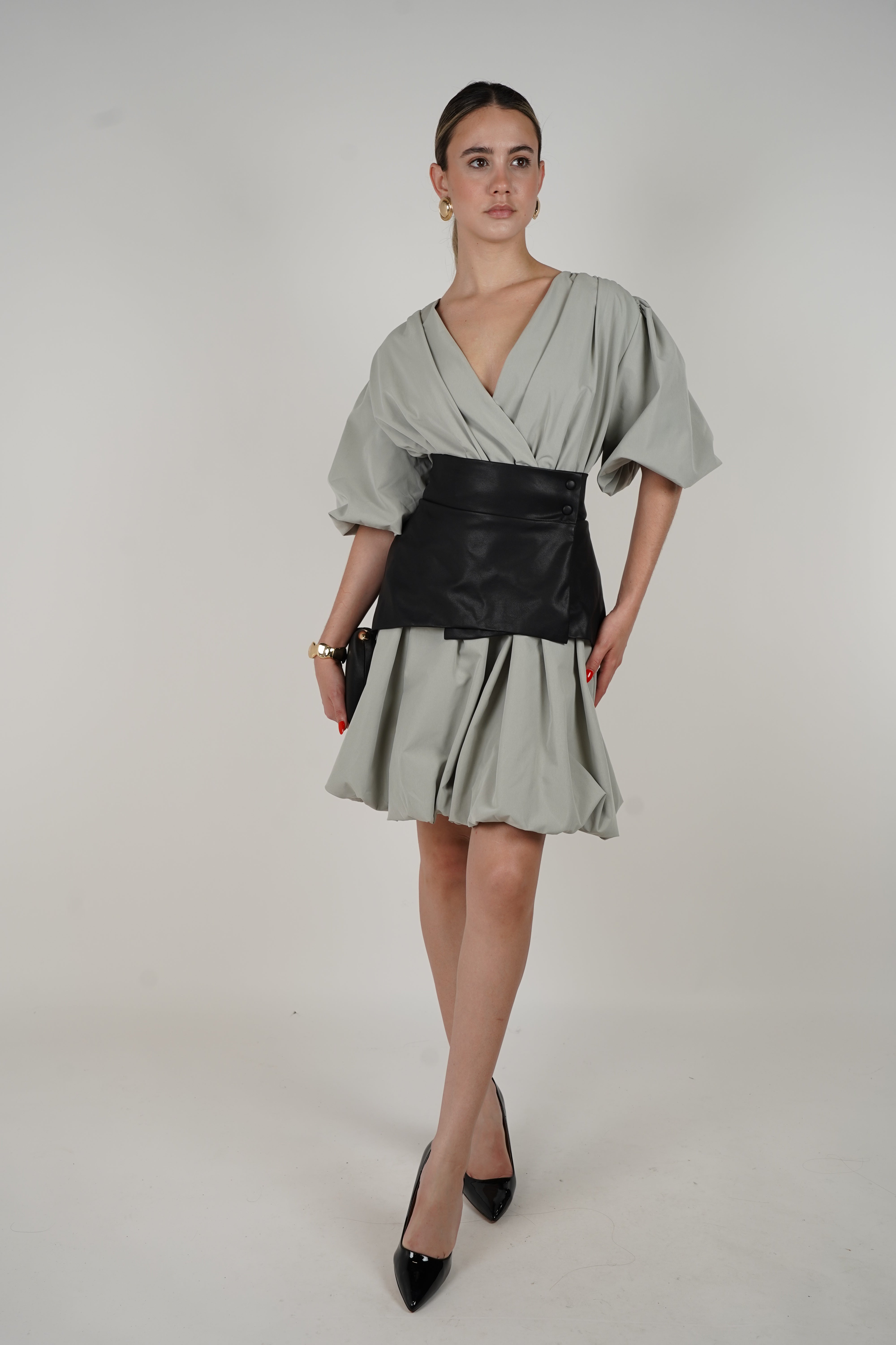 Bridella Dress – Modern Volume Meets Bold Contrast