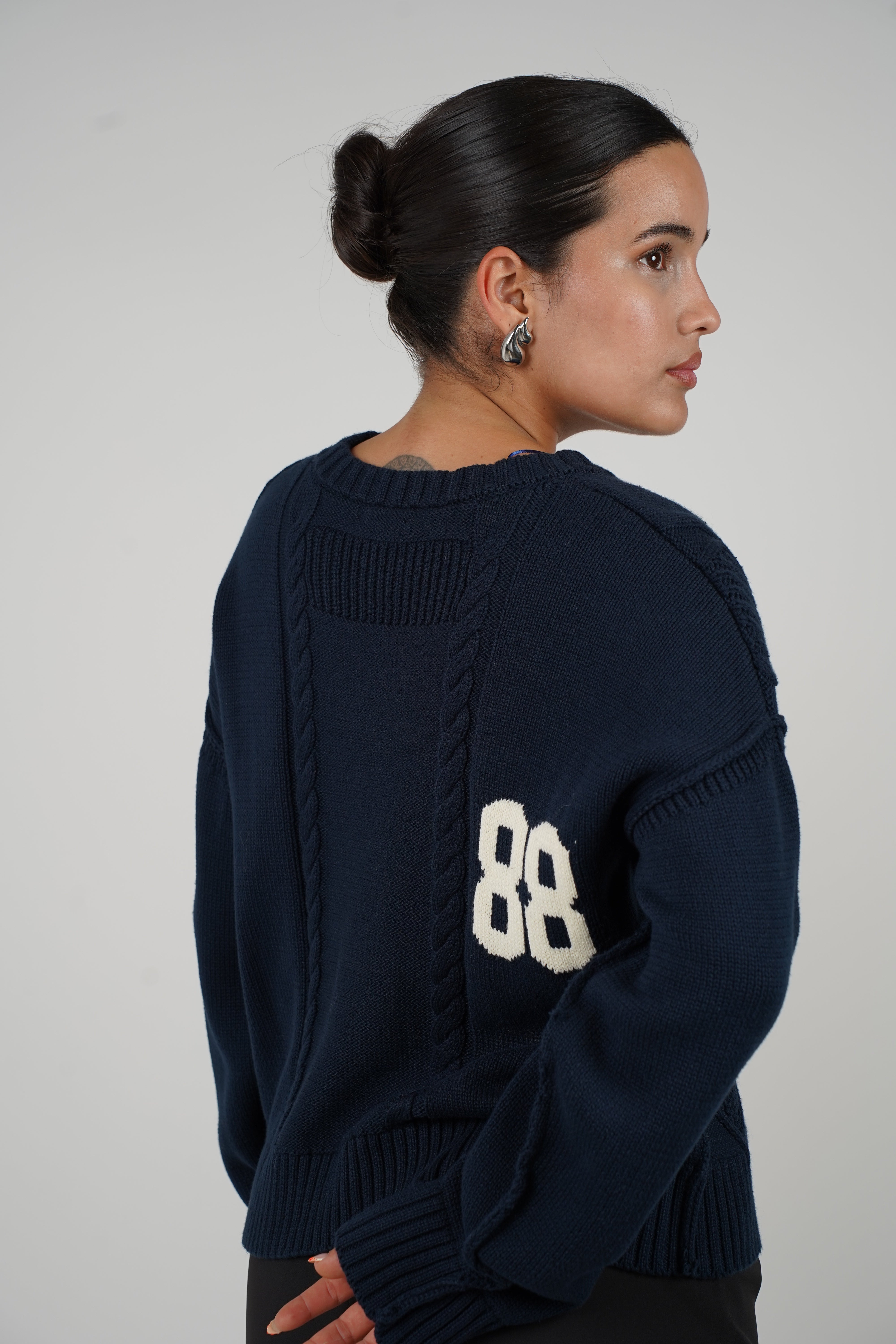 88 Sweater – Sporty Knit with Retro Vibes