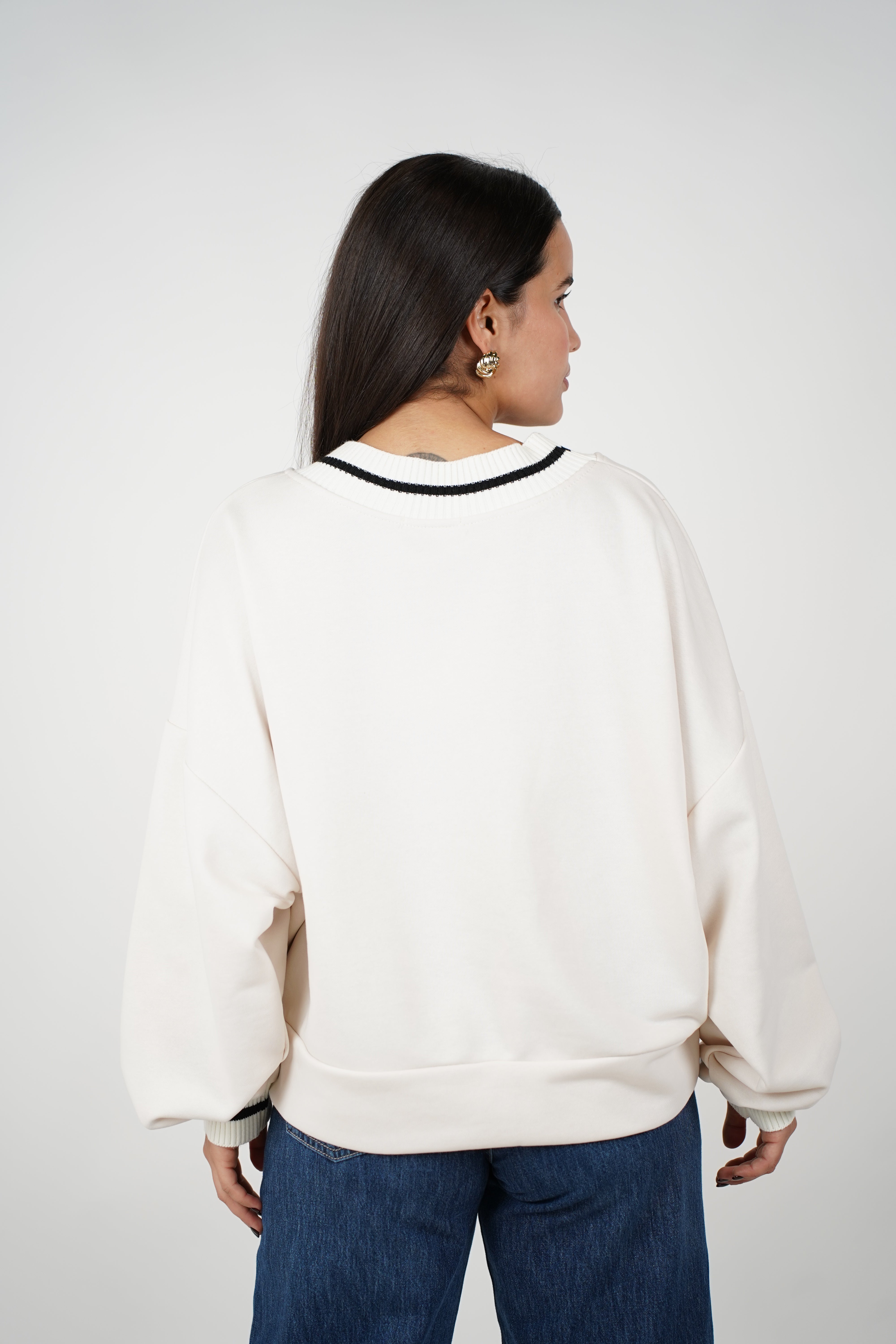 Pavia Bear Sweater – Cozy Meets Cute