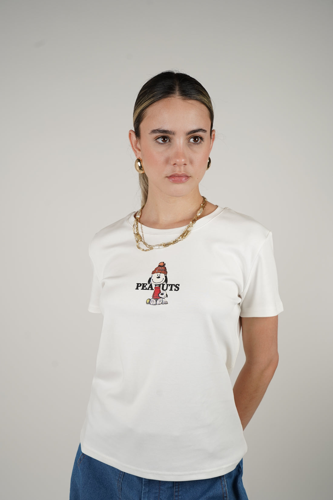 Peanut Top – Playful Graphic Tee with Peanuts Character