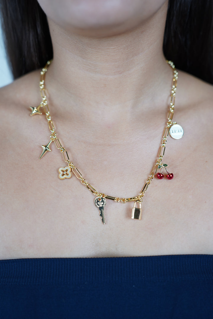 Alessa Trendy Necklace – Playful Charms, Bold Personality