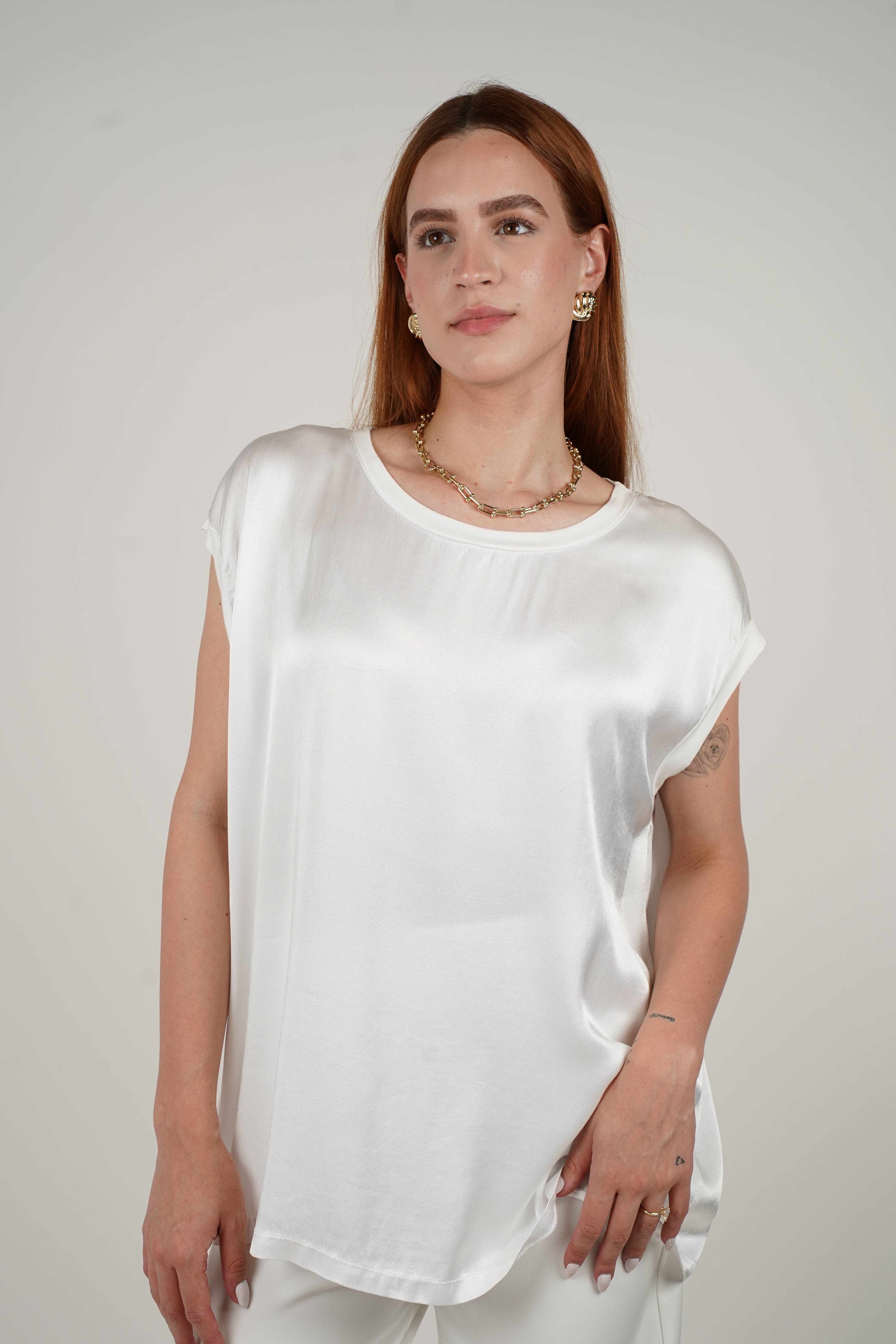Daniela Top – Effortless Elegance in a Flowy Fit