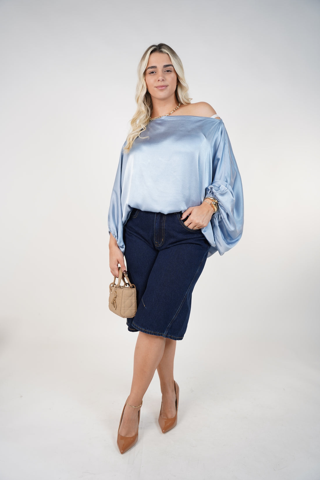 Velmount Denim Bermudas – Structured High-Rise Bermuda Shorts with Clean Finish