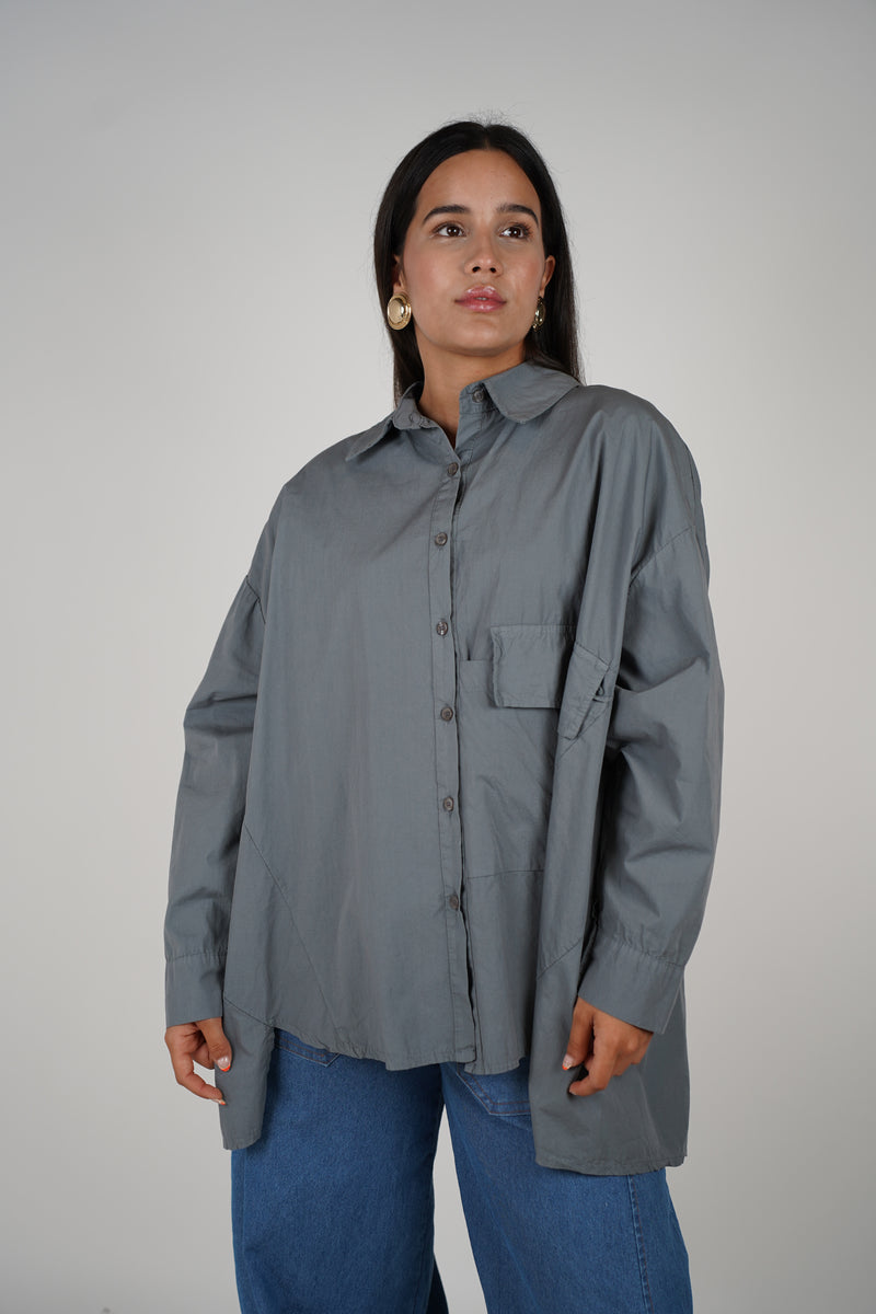 Camisa de botones extragrande Sheila