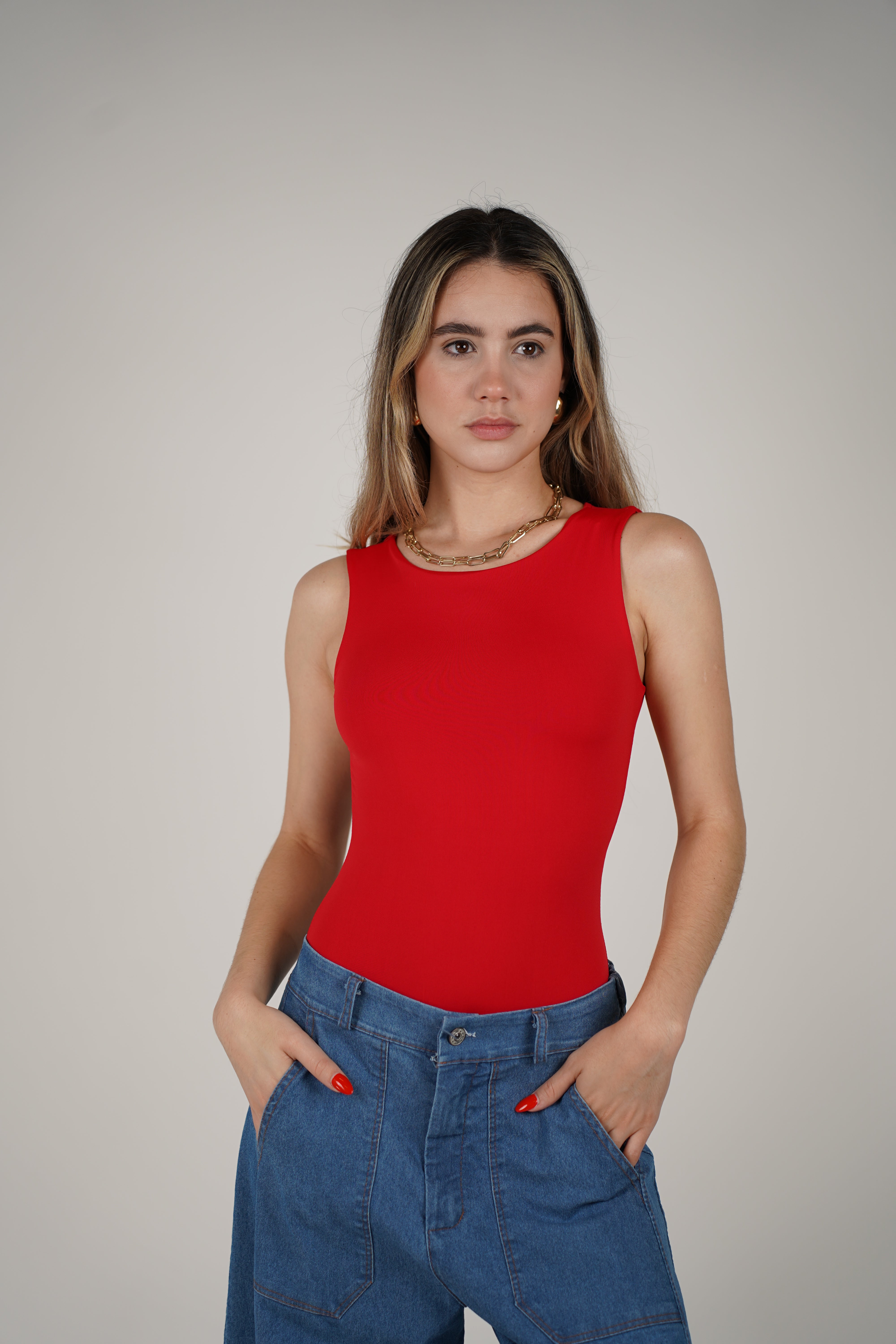 Yasmine Bodysuit – Sleek, Sculpting, and Effortlessly Chic