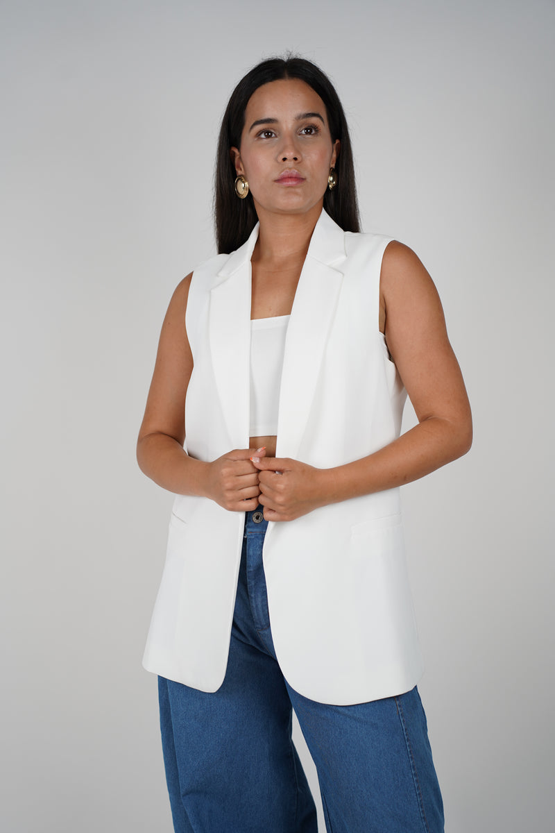 Zeva Sleeveless Blazer – Modern Edge with Sleek Sophistication
