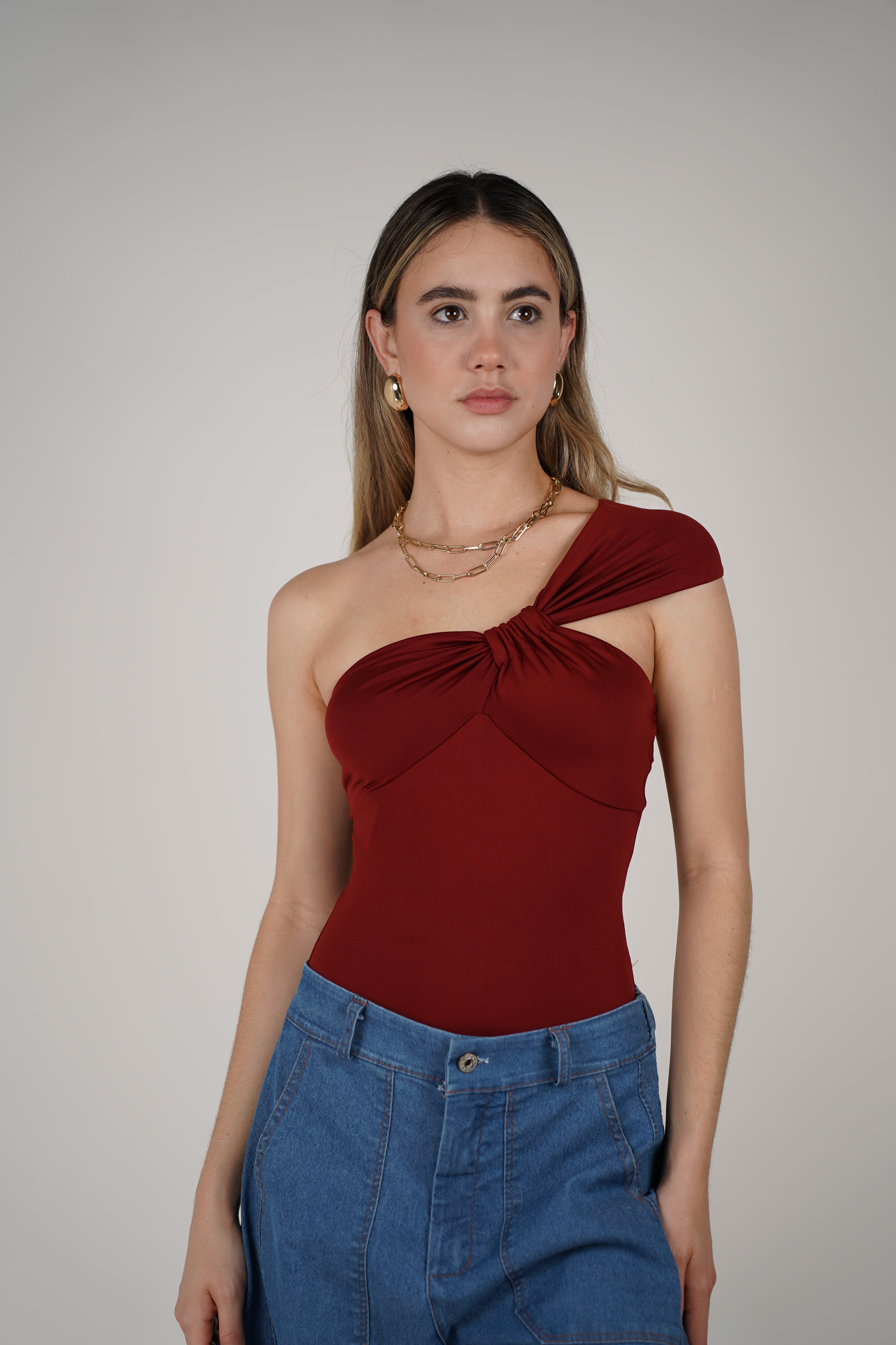 Allison Bodysuit – One-Shoulder Statement Fit