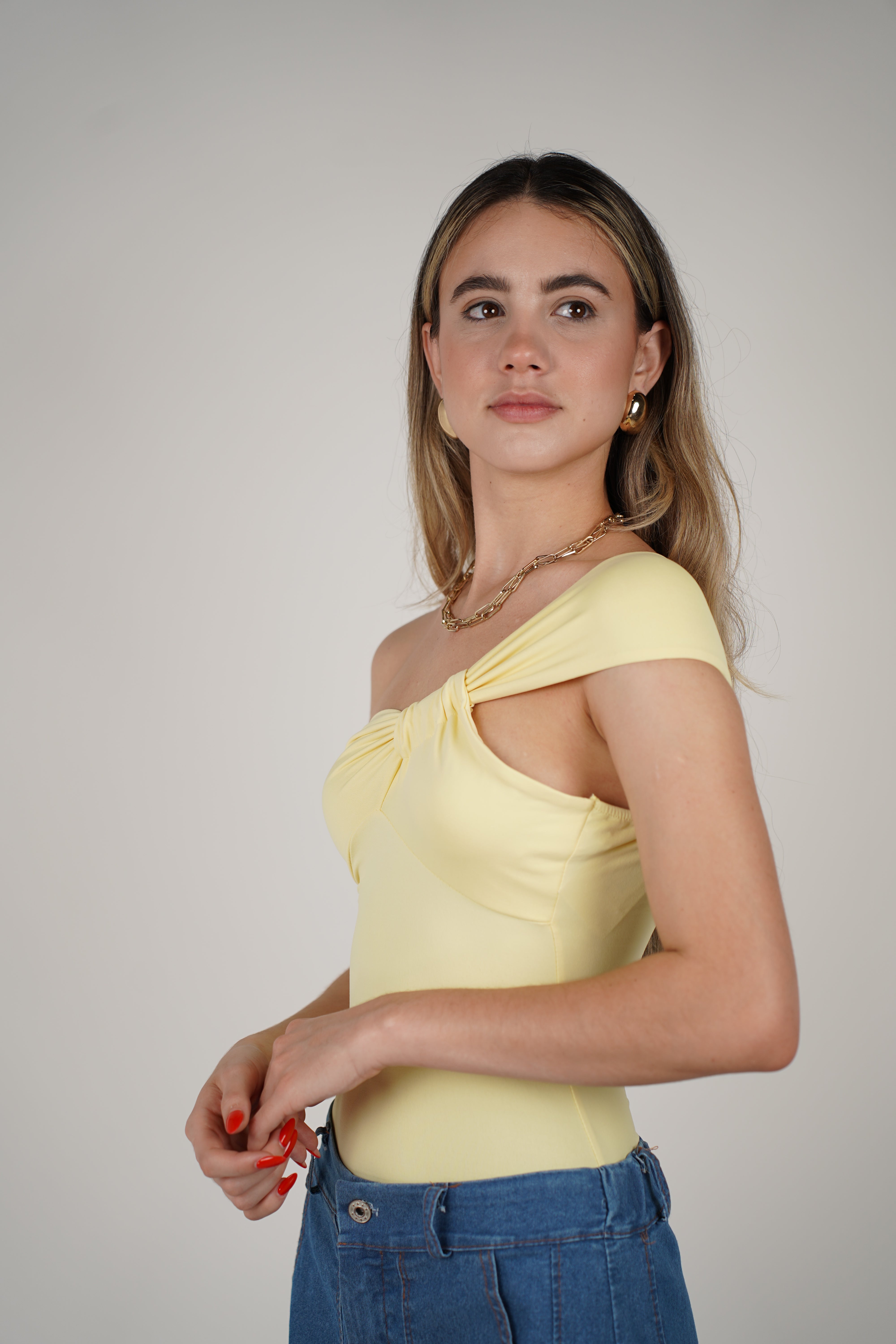 Allison Bodysuit – One-Shoulder Statement Fit