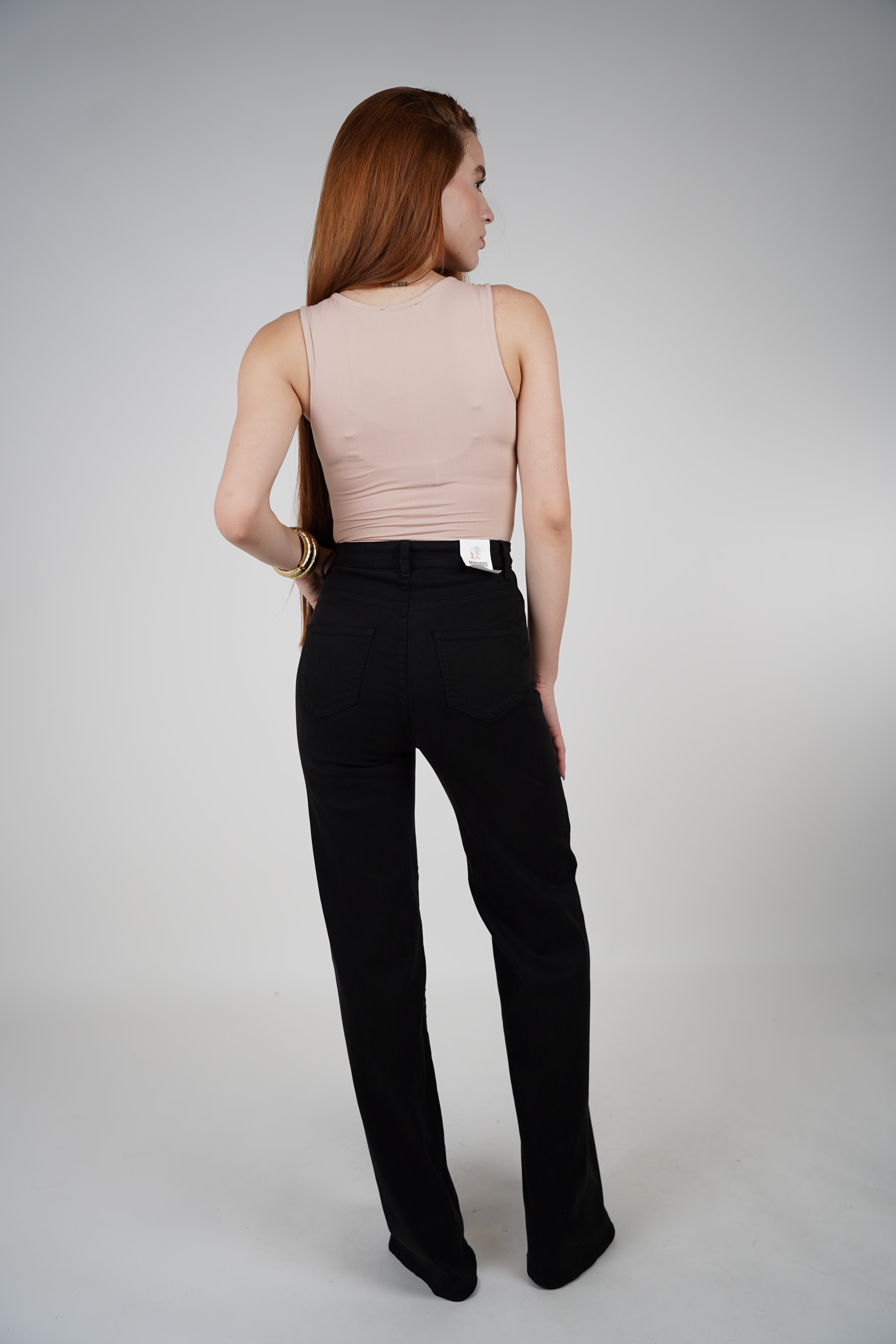 Gika Wide Leg Jeans – Classic Black with a Polished Flare