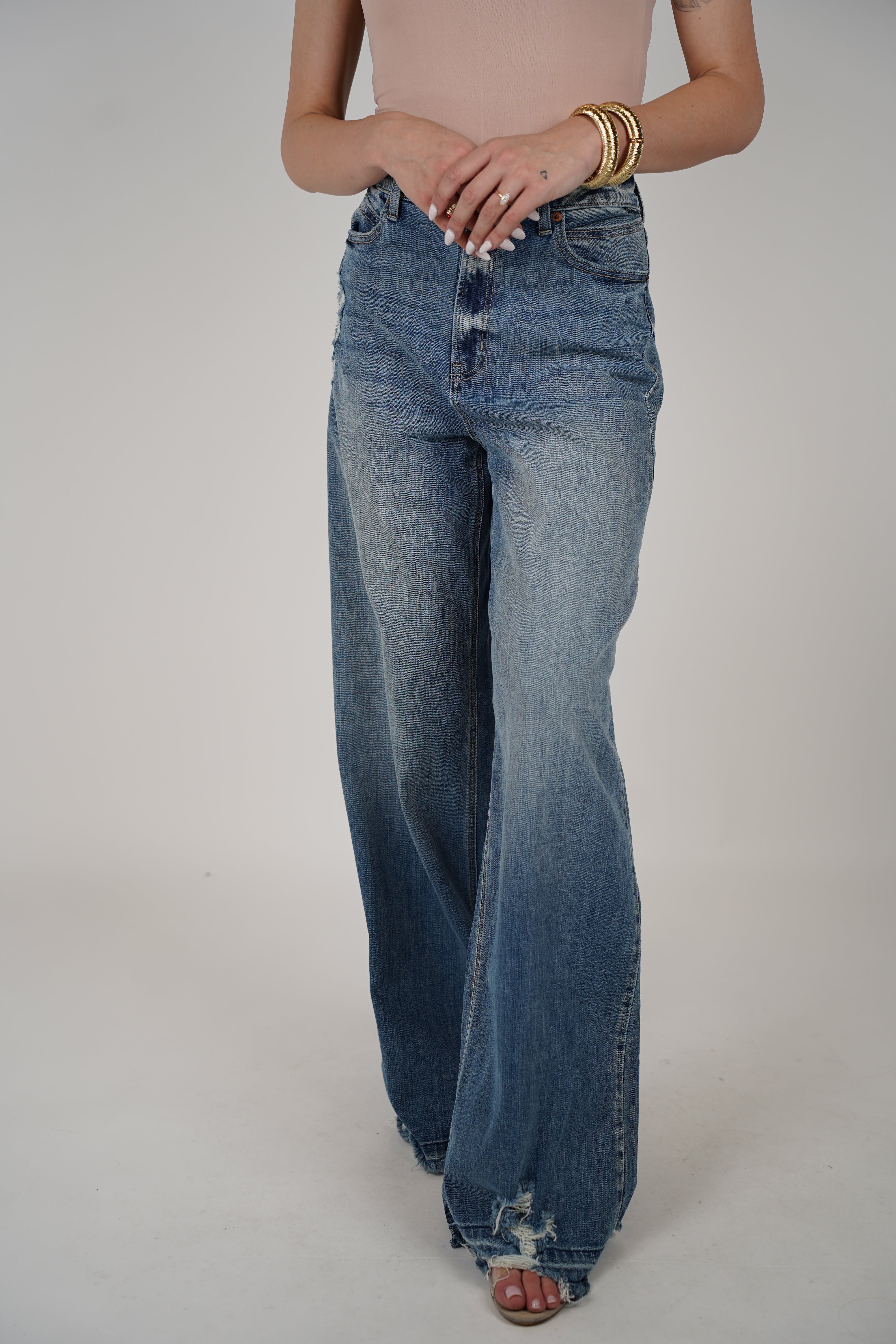 Flex Wide Jean – Distressed Hem with Laid-Back Vibe