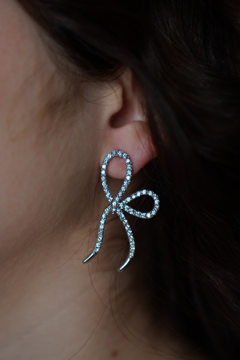 Pendientes de medio lazo