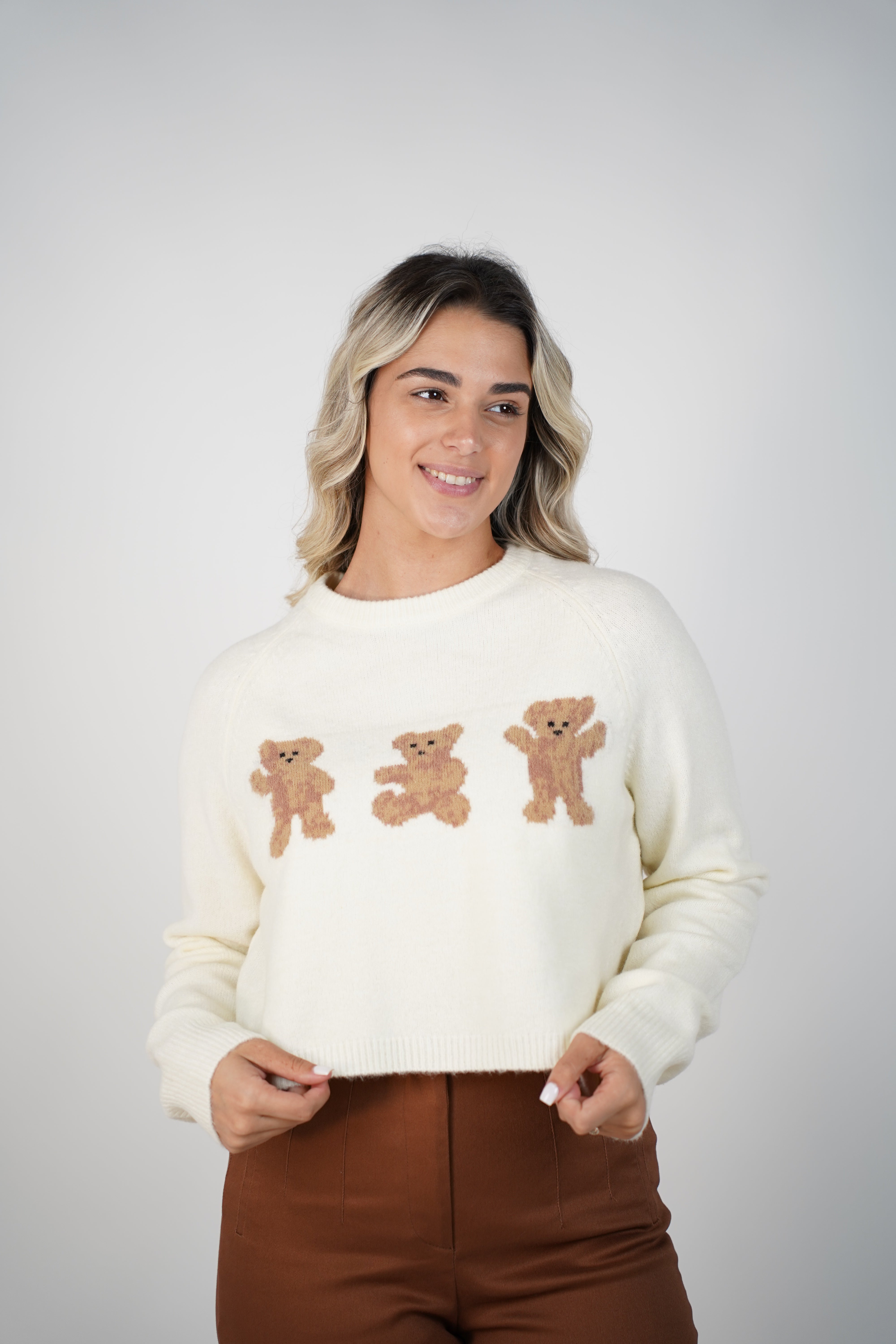 Selin Teddy Bear Sweater – Cream Knit with Playful Bear Detail