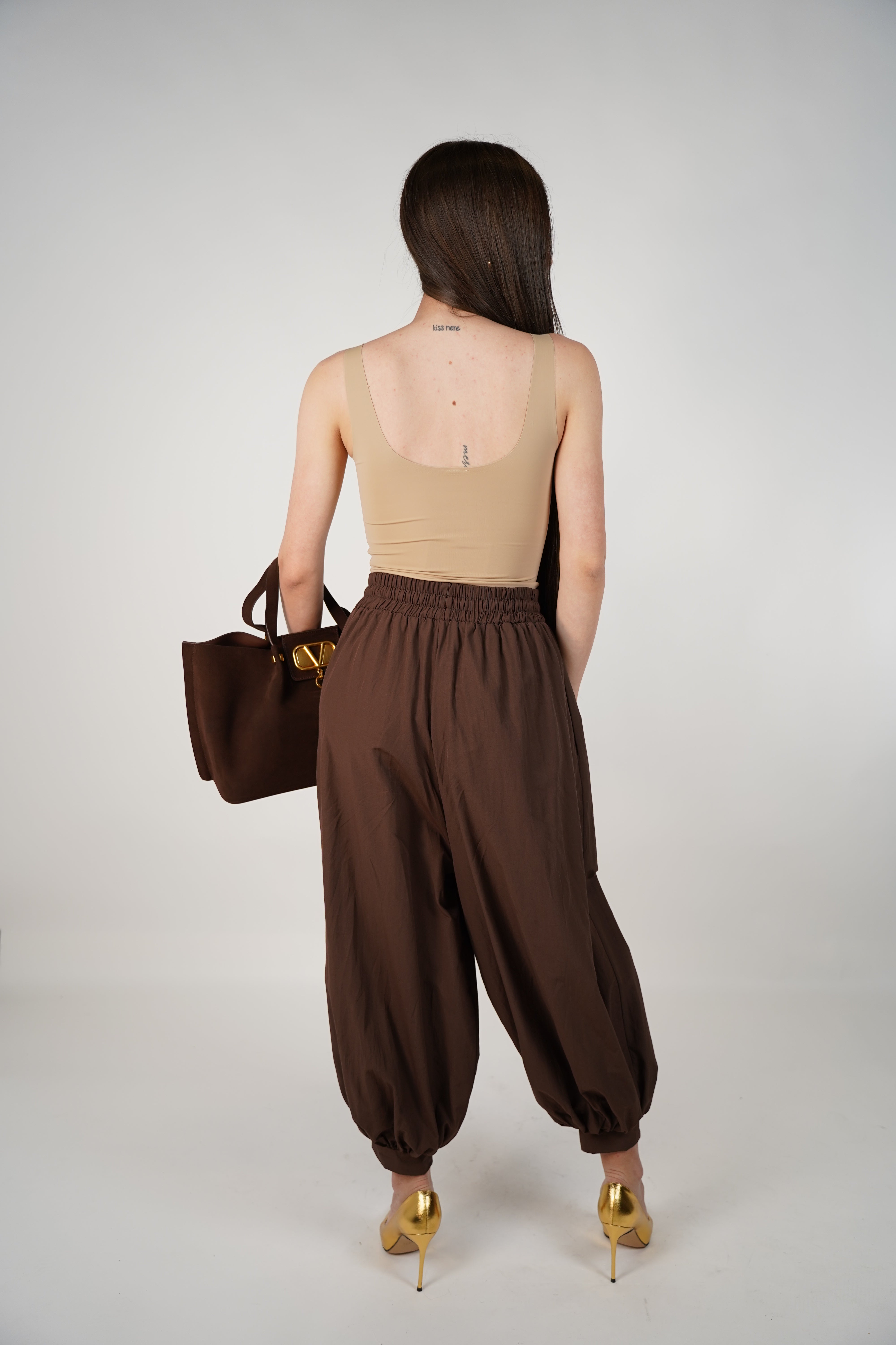 Veria Aladdin Joggers – Relaxed Balloon Silhouette