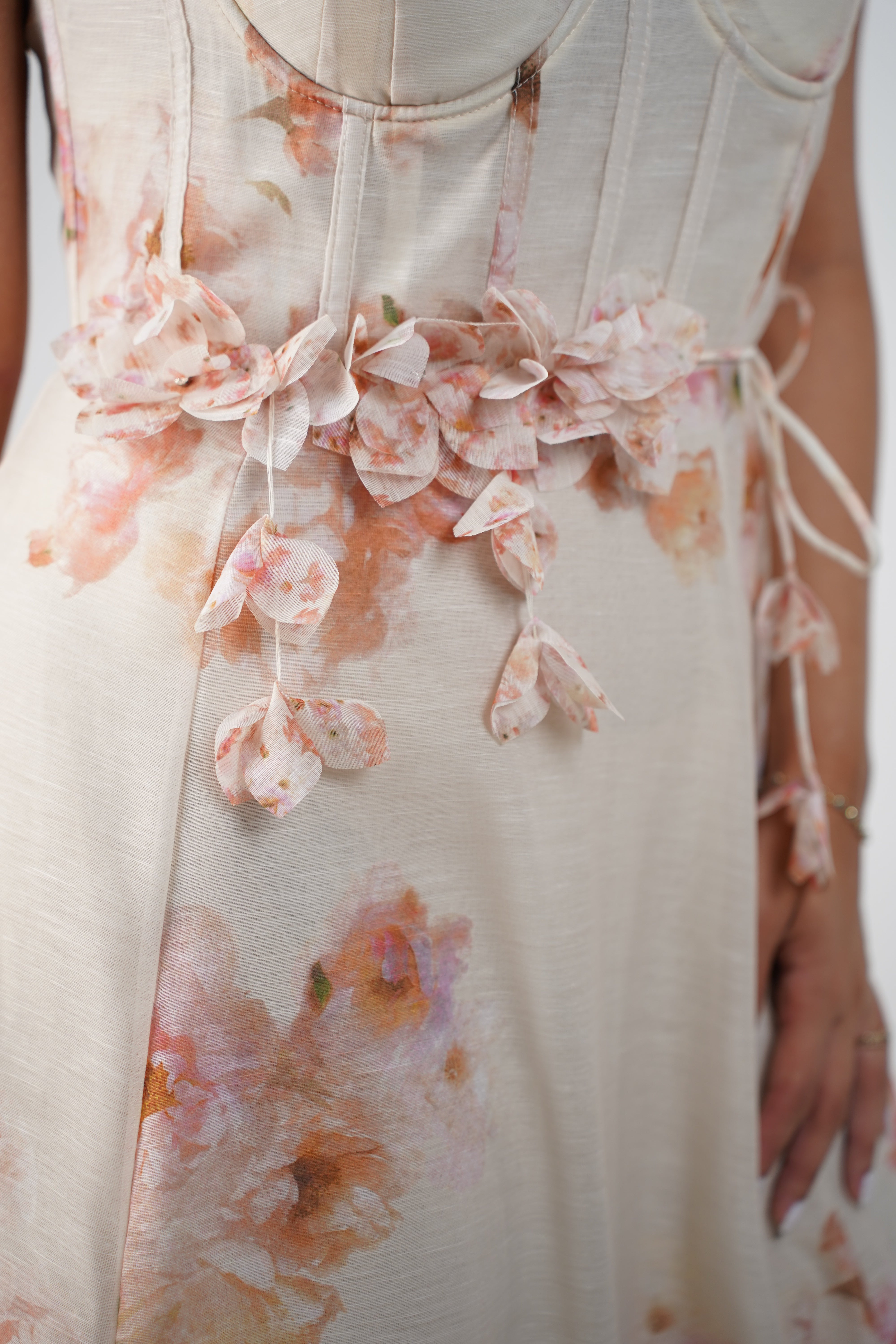 Nayla Vintage Maxi Dress – Floral Corset Elegance