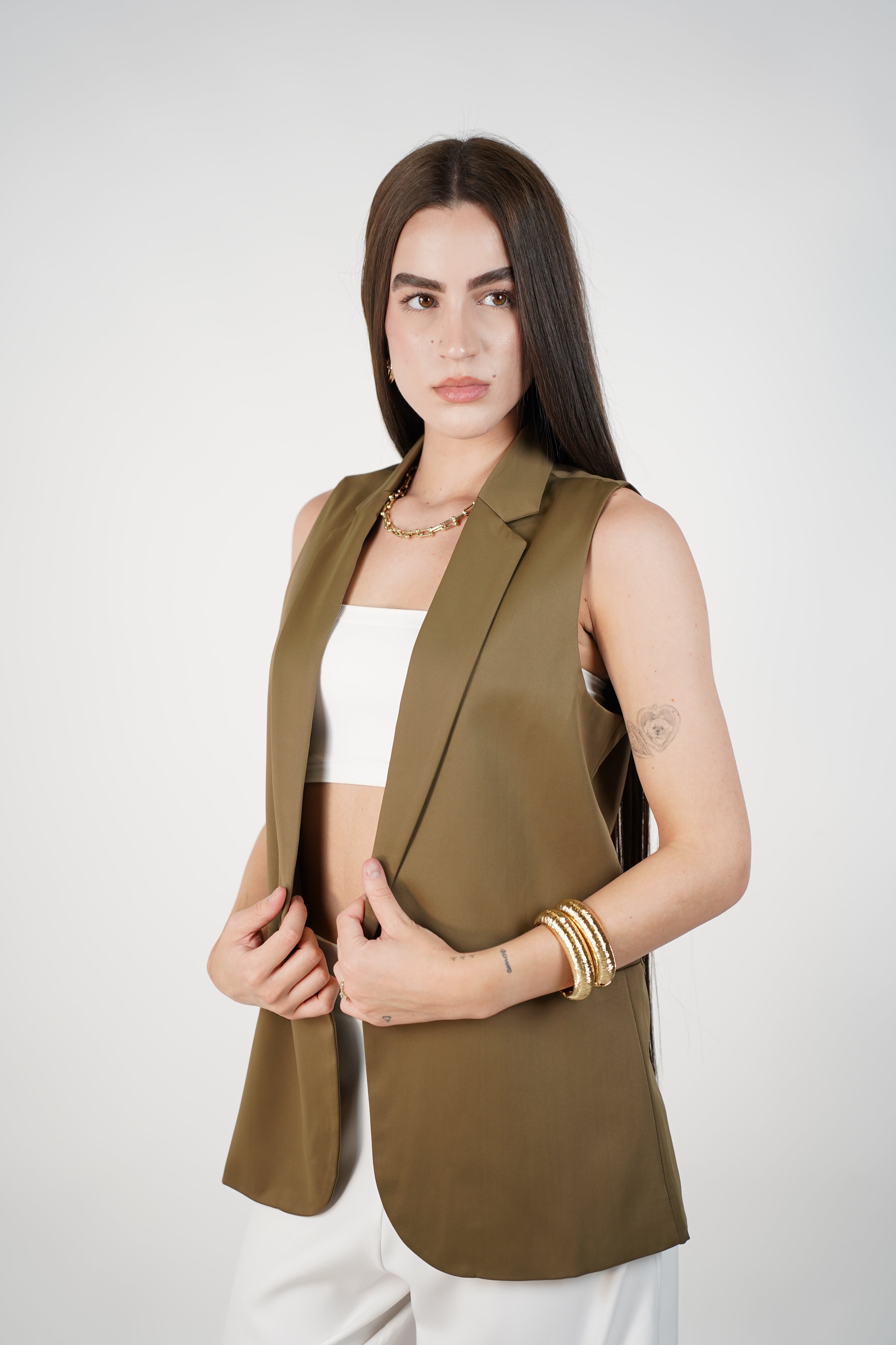 Viviaya Sleeveless Blazer – Chic Layering Vest in Olive