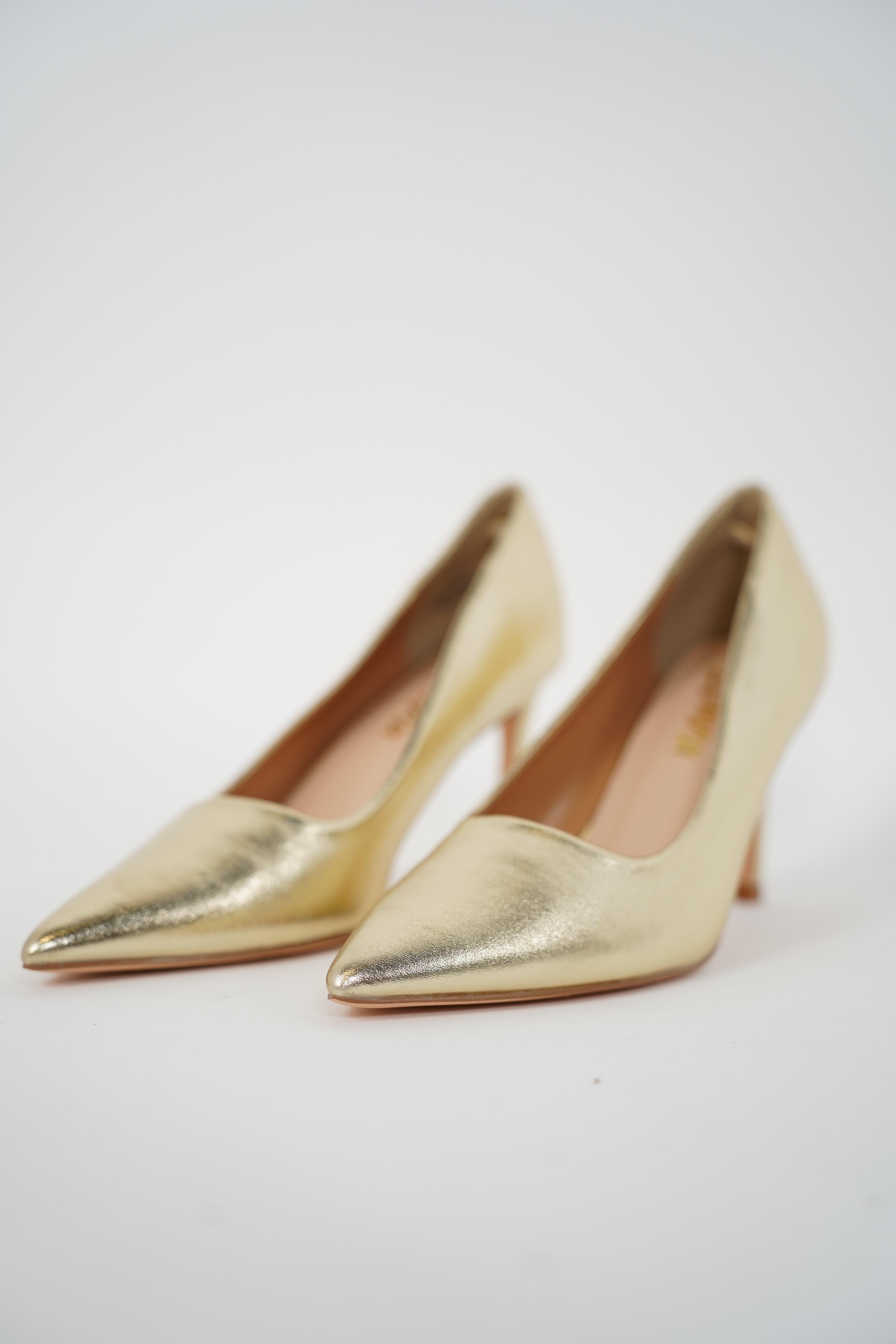 Yani Gold Metallic Pumps – Classic Pointed Toe Heels
