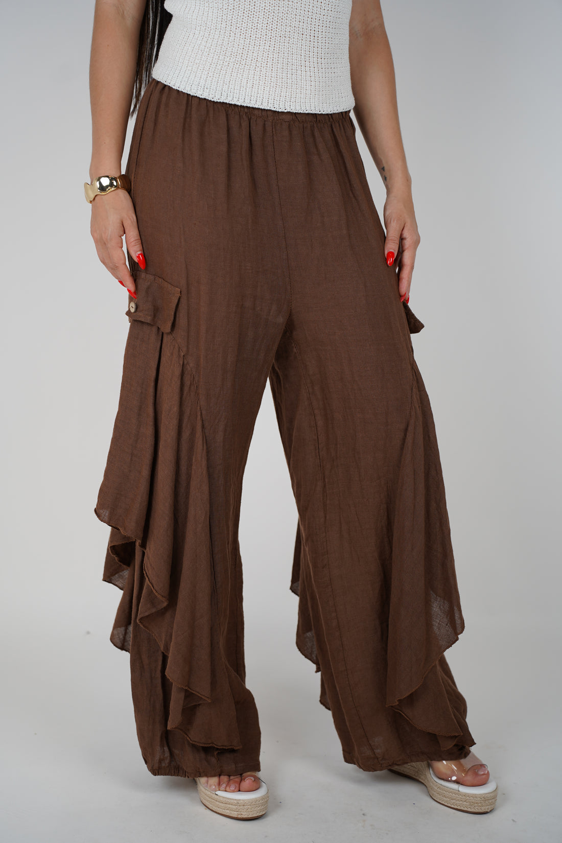 Kale Ruffle Linen Pants – Flowing Comfort with a Unique Edge